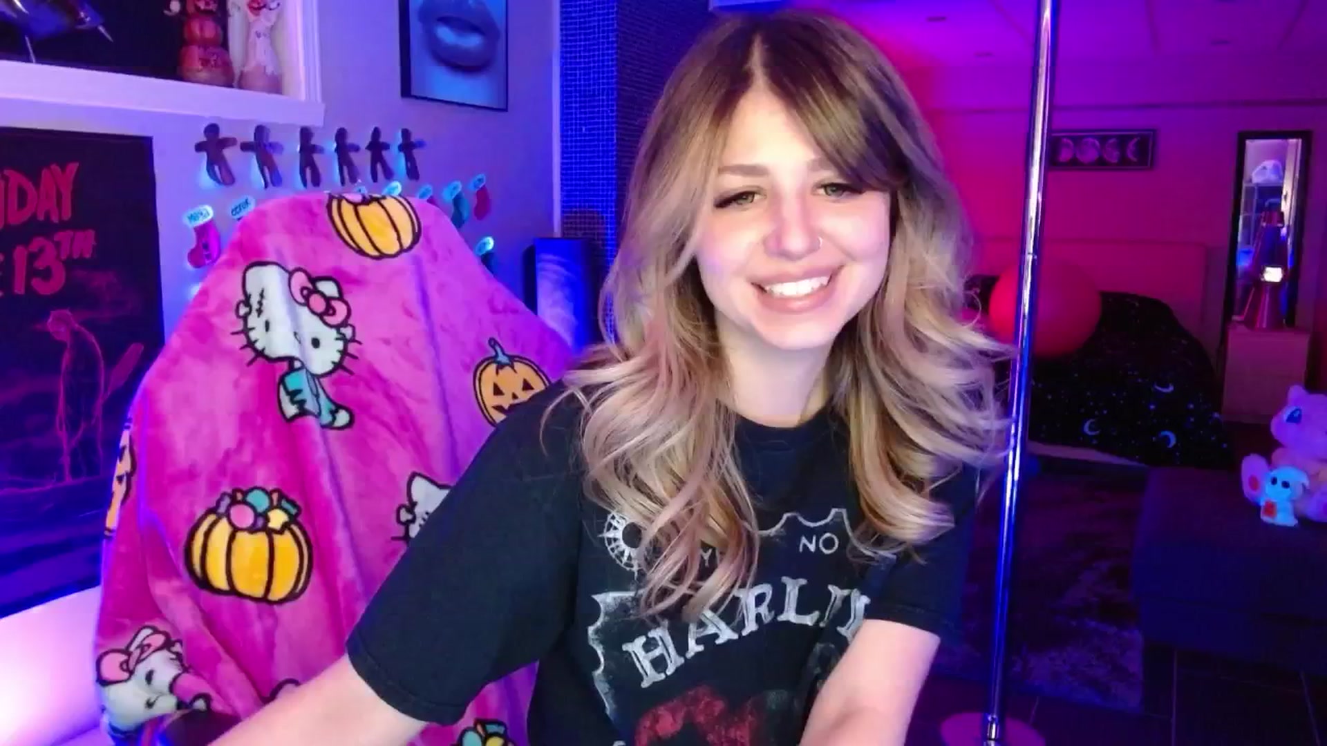 Gallery image thumbnail from Serafina's myfreecams stream on, 12/28/2025, 07:09 image 2 of 20