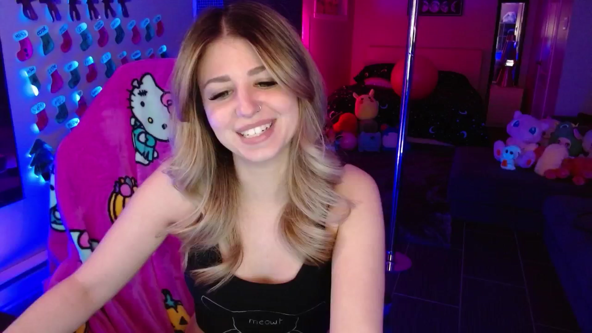 Gallery image thumbnail from Serafina's myfreecams stream on, 12/29/2025, 04:59 image 10 of 20