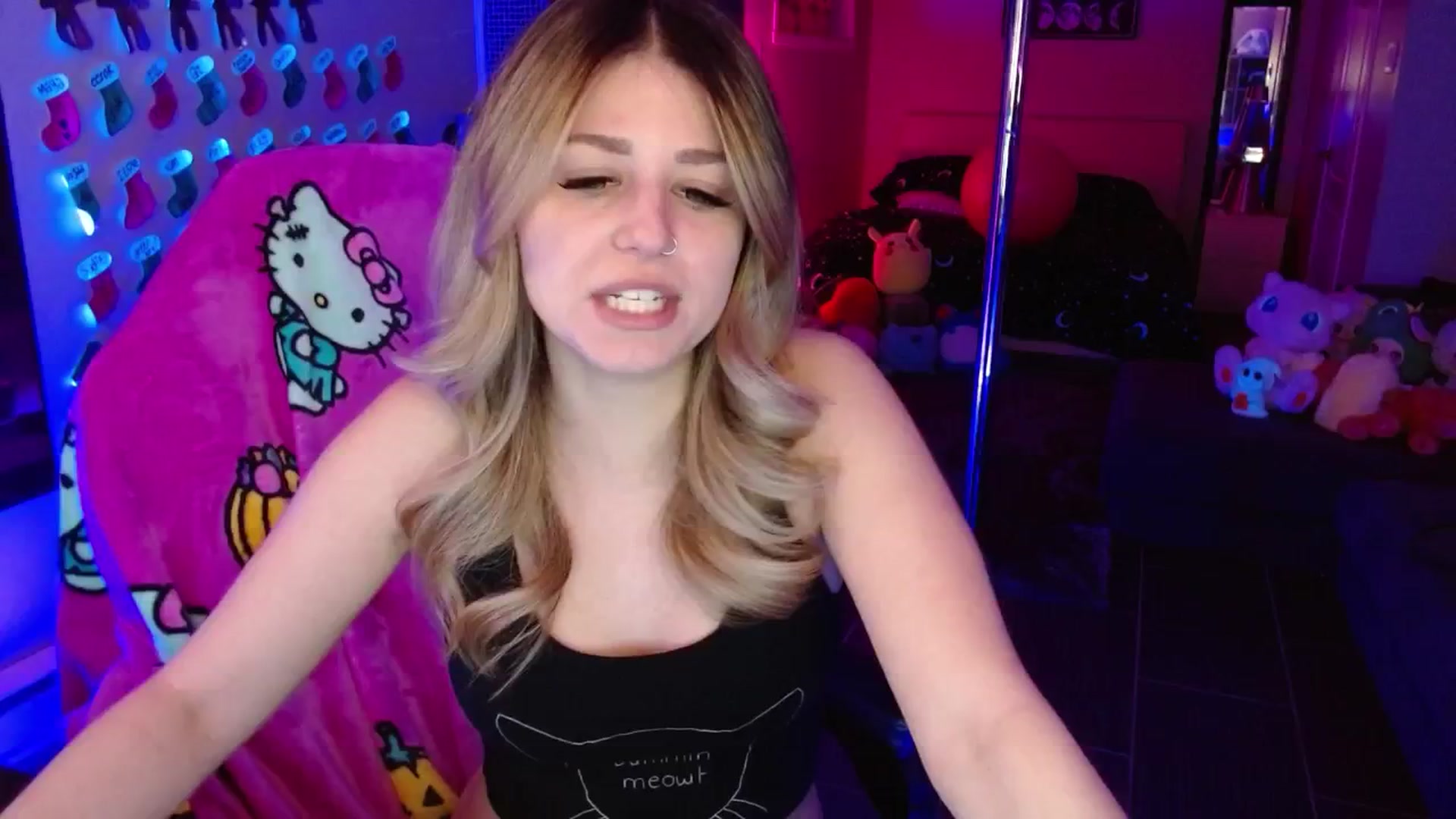 Gallery image thumbnail from Serafina's myfreecams stream on, 12/29/2025, 04:59 image 12 of 20