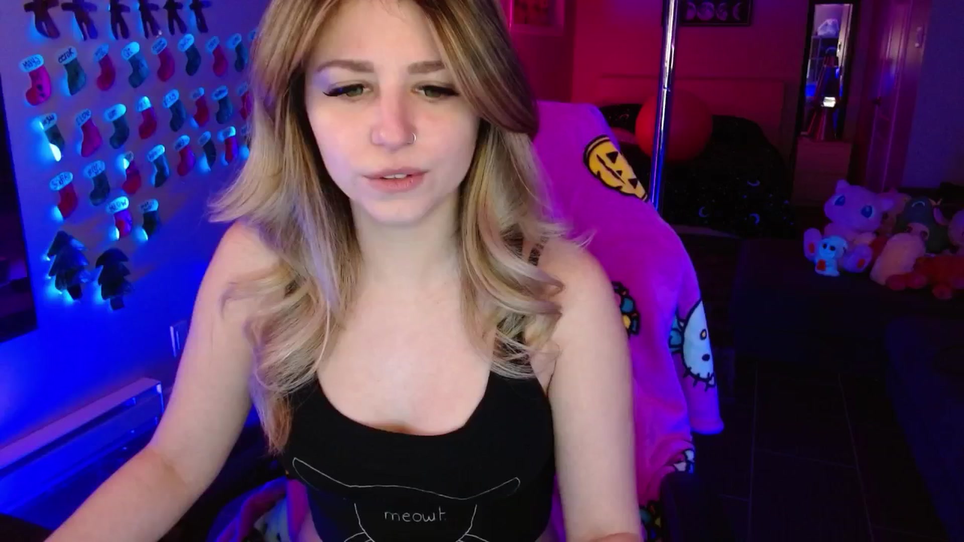 Gallery image thumbnail from Serafina's myfreecams stream on, 12/29/2025, 04:59 image 18 of 20