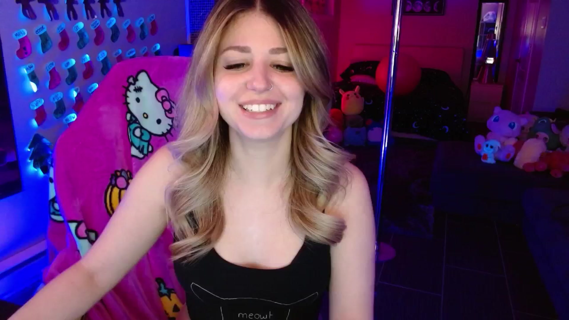 Gallery image thumbnail from Serafina's myfreecams stream on, 12/29/2025, 04:59 image 2 of 20