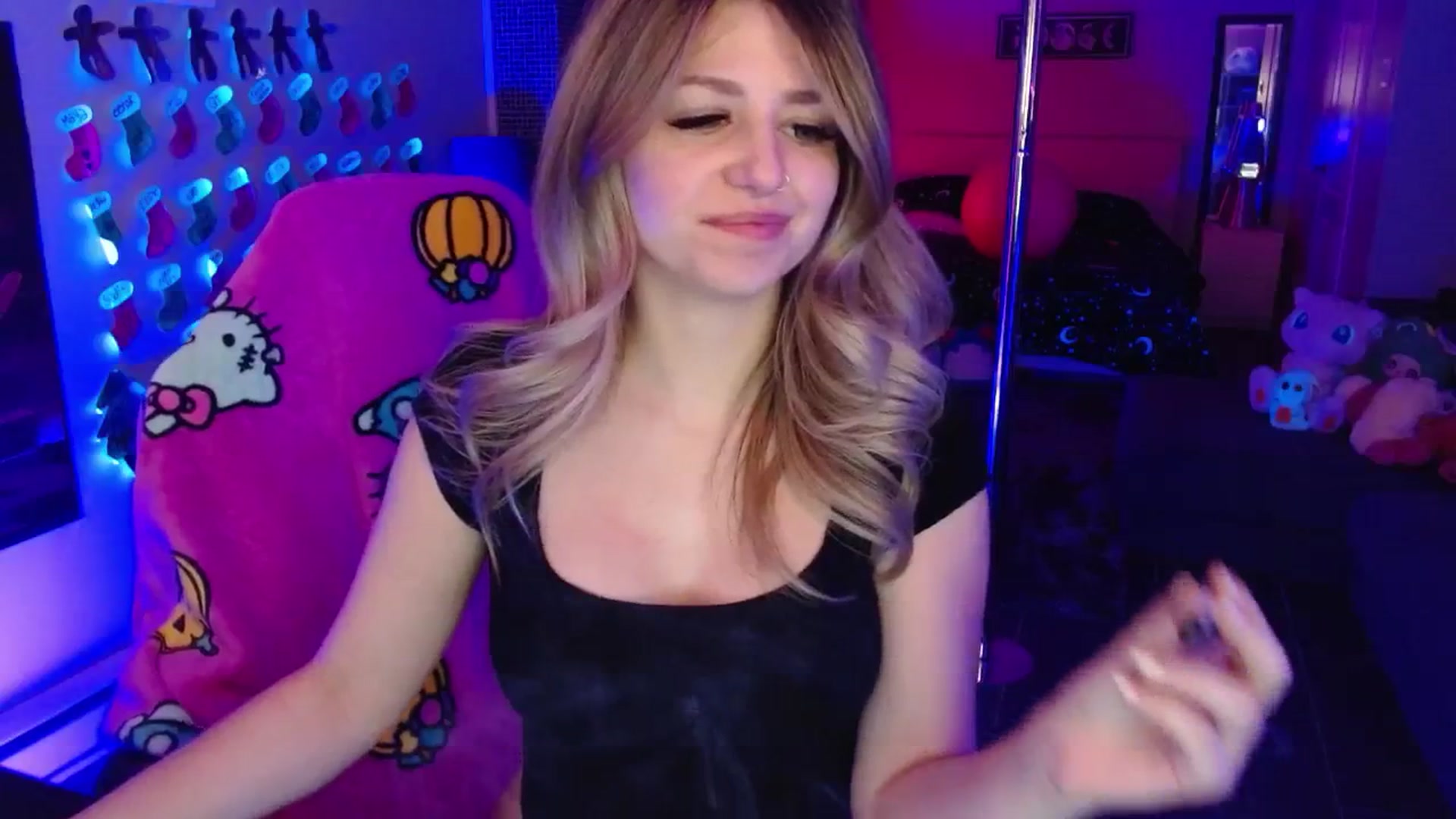 Gallery image thumbnail from Serafina's myfreecams stream on, 01/07/2026, 03:43 image 19 of 20