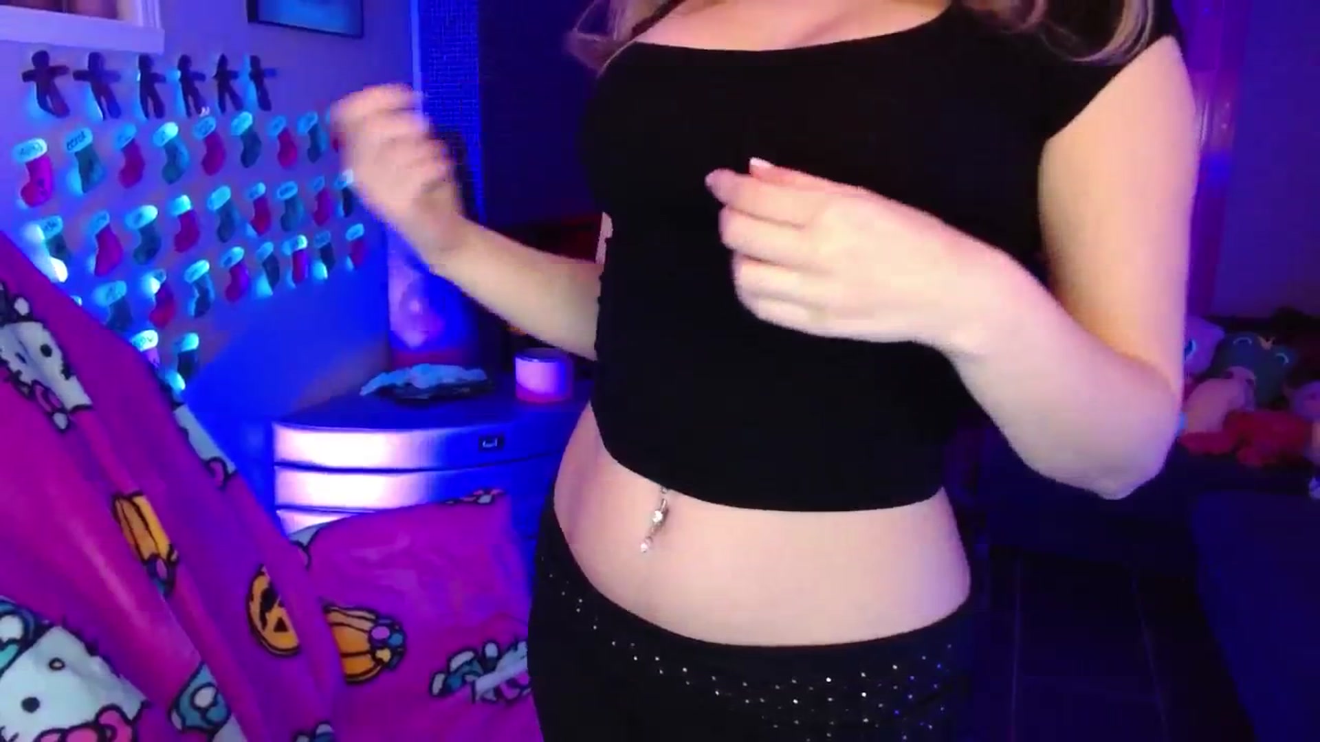 Gallery image thumbnail from Serafina's myfreecams stream on, 01/07/2026, 03:43 image 7 of 20