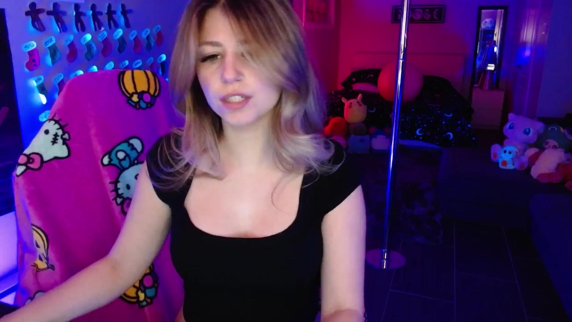 Gallery image thumbnail from Serafina's myfreecams stream on, 01/07/2026, 03:43 image 13 of 20