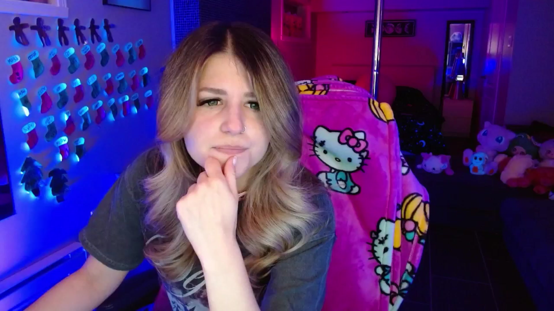 Gallery image thumbnail from Serafina's myfreecams stream on, 01/10/2026, 04:36 image 13 of 20