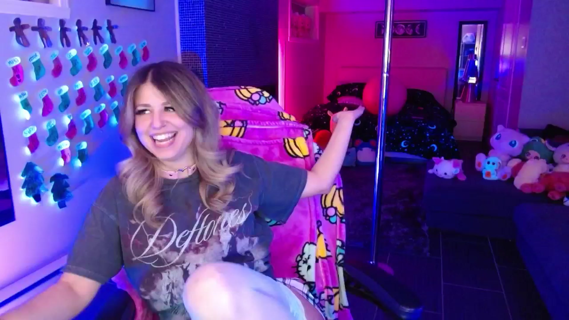 Gallery image thumbnail from Serafina's myfreecams stream on, 01/10/2026, 04:36 image 15 of 20