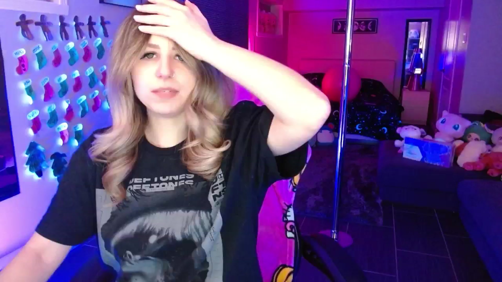 Gallery image thumbnail from Serafina's myfreecams stream on, 01/12/2026, 03:38 image 16 of 20