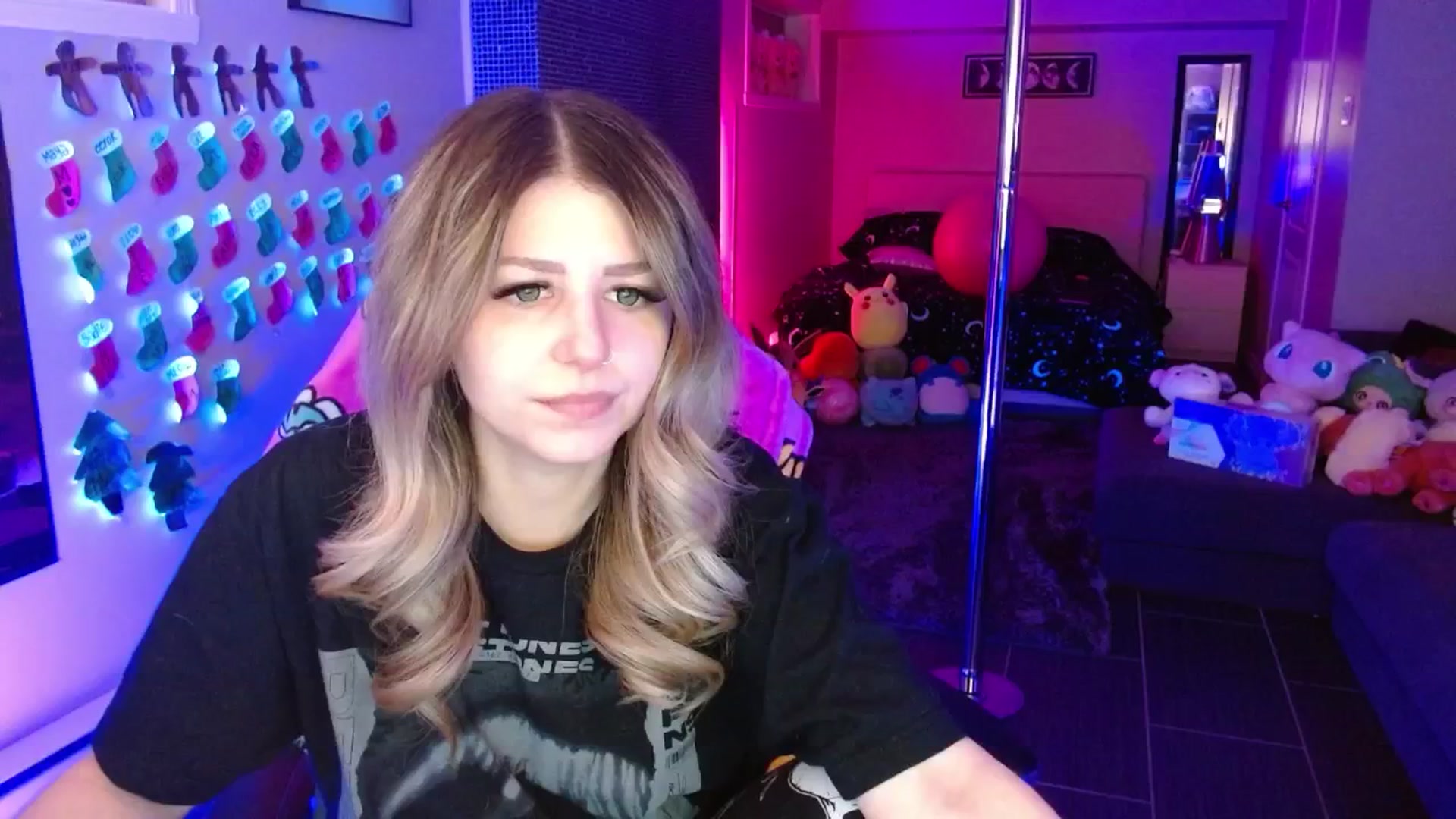 Gallery image thumbnail from Serafina's myfreecams stream on, 01/12/2026, 03:38 image 19 of 20