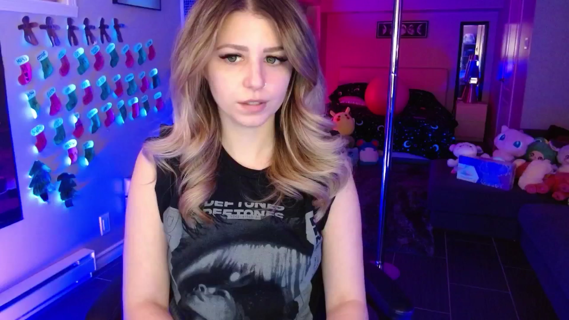 Gallery image thumbnail from Serafina's myfreecams stream on, 01/12/2026, 03:38 image 8 of 20