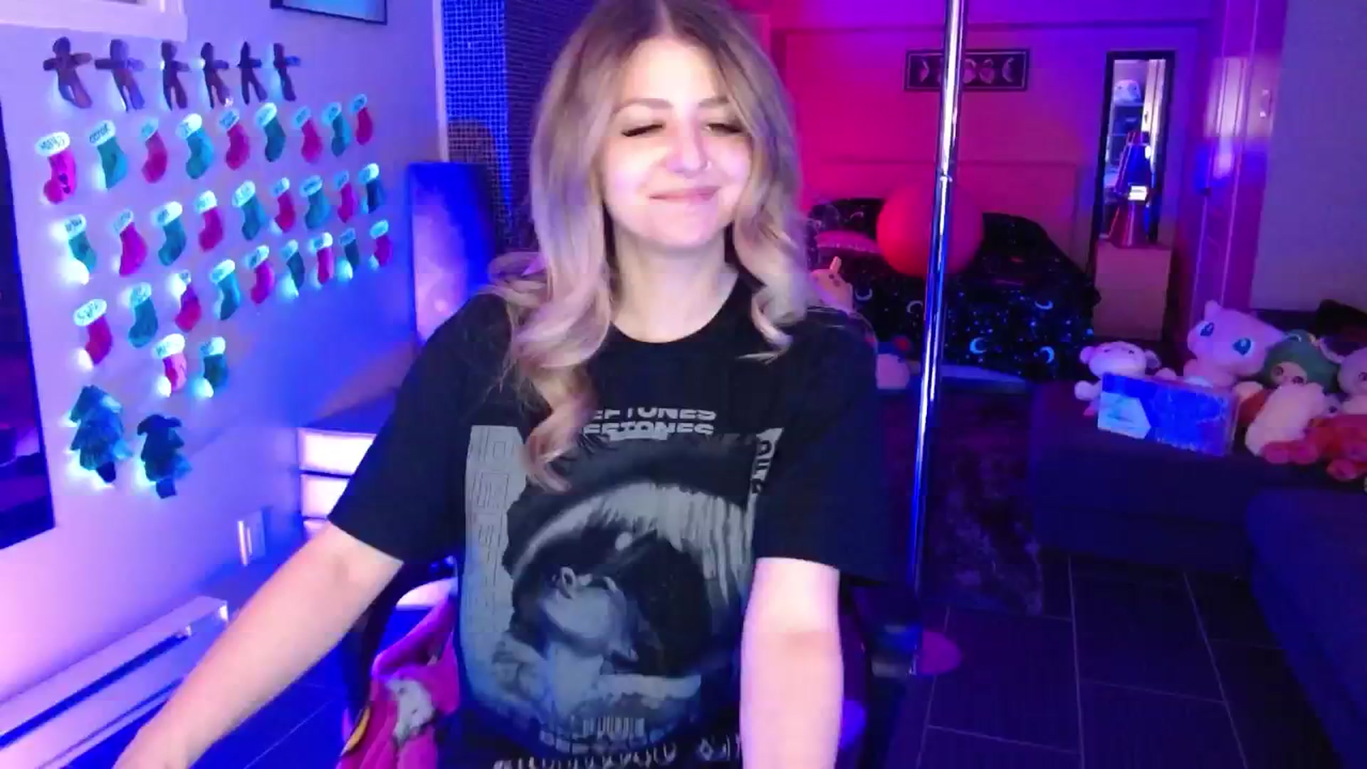 Gallery image thumbnail from Serafina's myfreecams stream on, 01/12/2026, 03:38 image 1 of 20