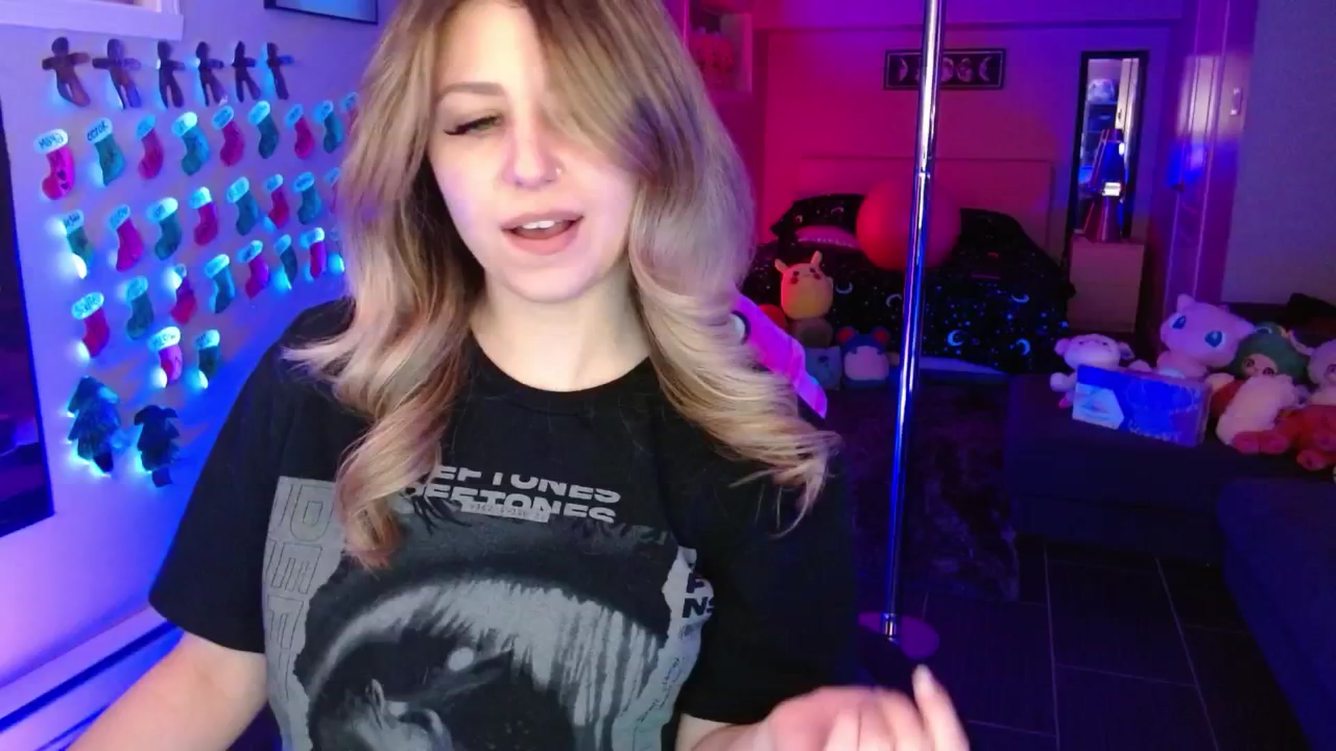 Gallery image thumbnail from Serafina's myfreecams stream on, 01/12/2026, 03:38 image 12 of 20