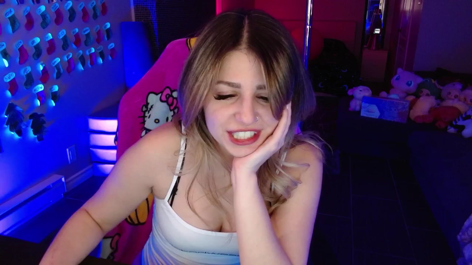 Gallery image thumbnail from Serafina's myfreecams stream on, 01/14/2026, 06:39 image 2 of 20