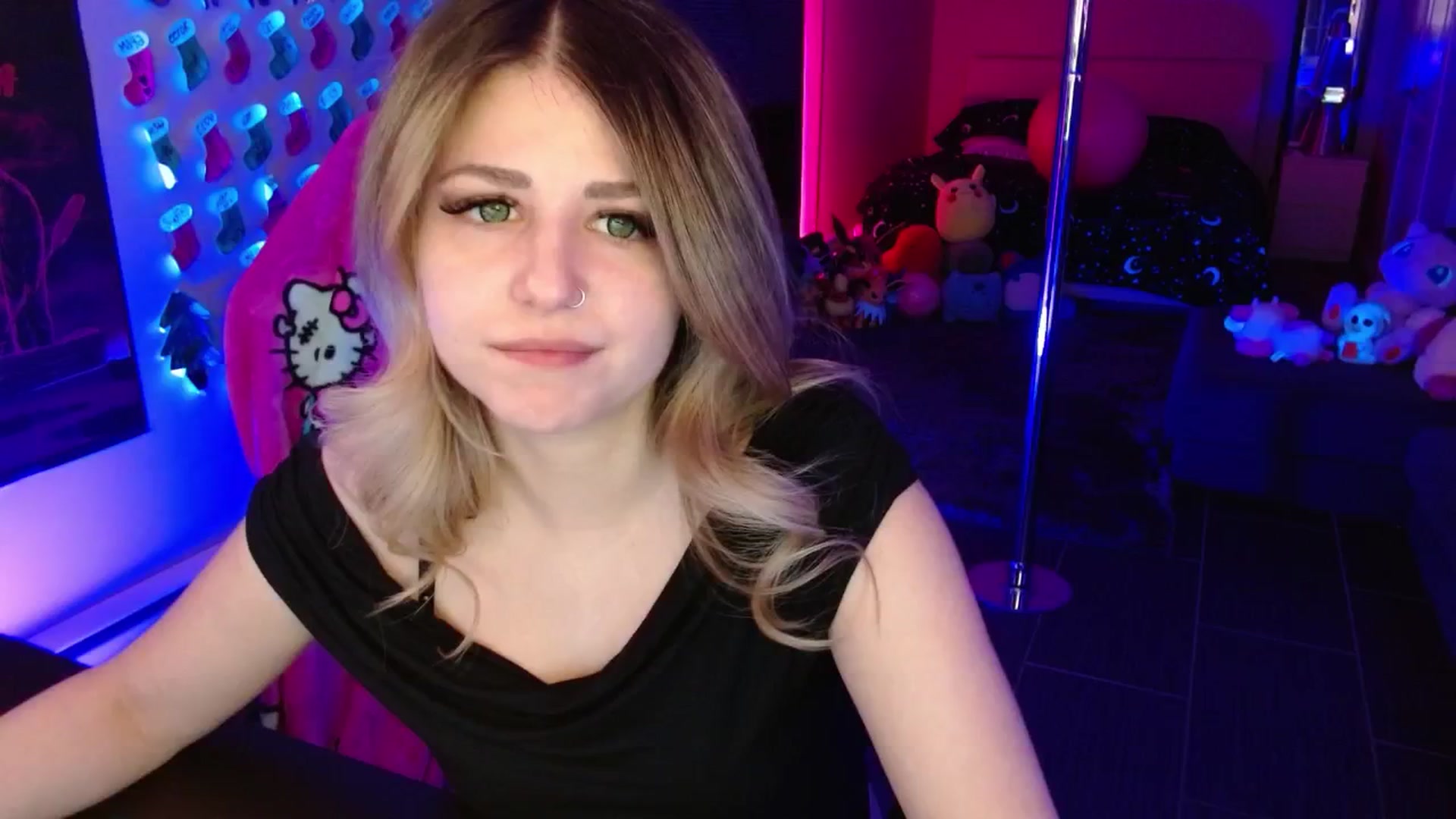 Gallery image thumbnail from Serafina's myfreecams stream on, 01/18/2026, 05:06 image 11 of 20