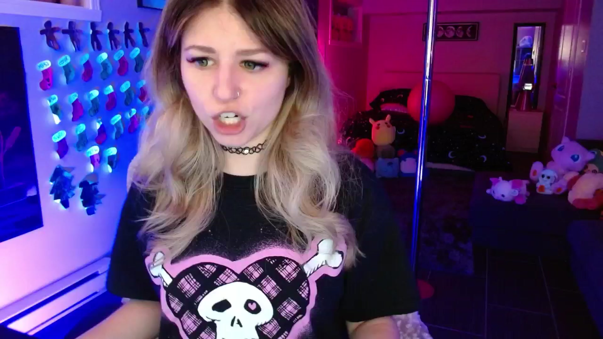 Gallery image thumbnail from Serafina's myfreecams stream on, 01/21/2026, 04:15 image 17 of 20