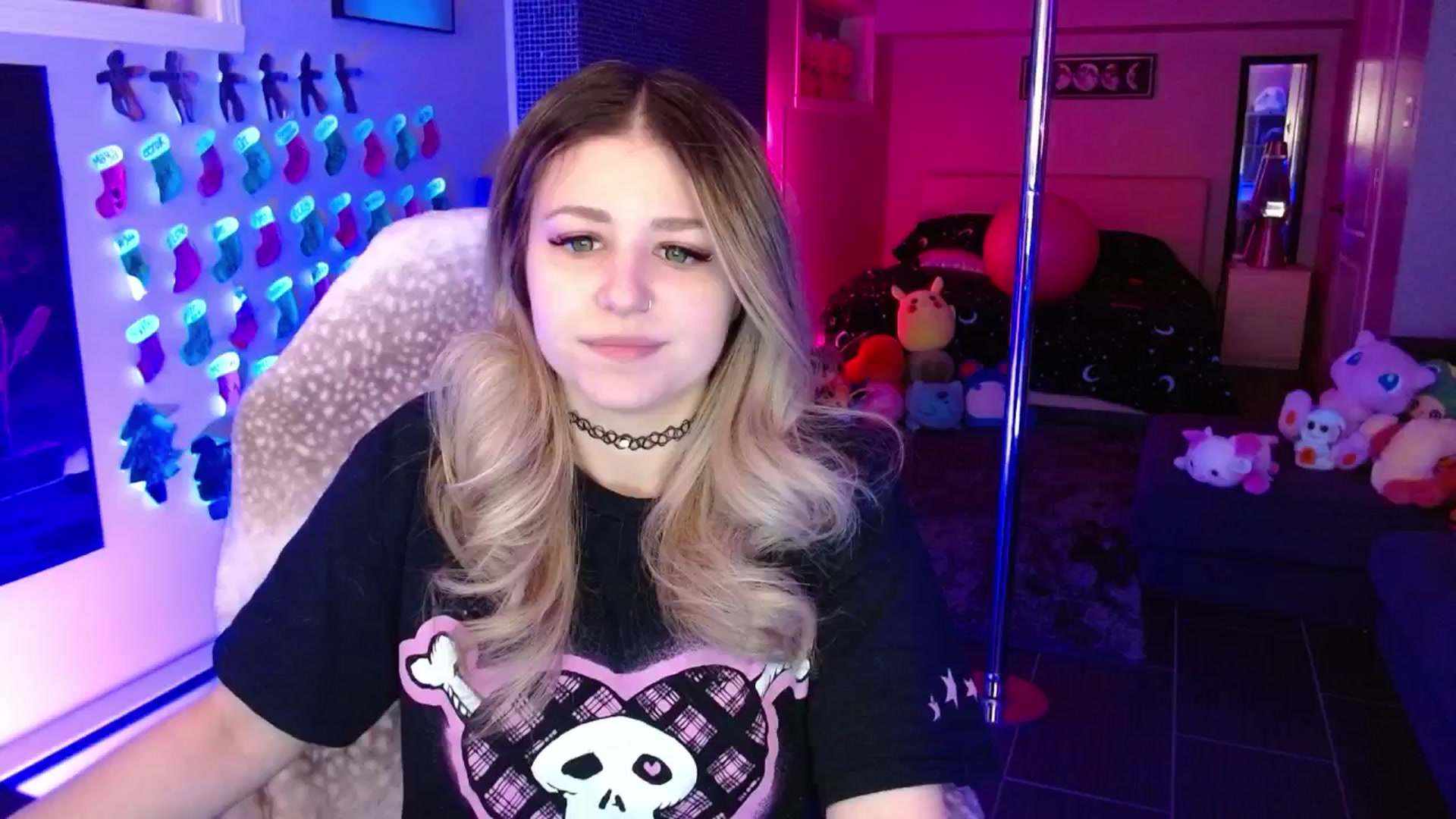 Gallery image thumbnail from Serafina's myfreecams stream on, 01/21/2026, 04:15 image 3 of 20