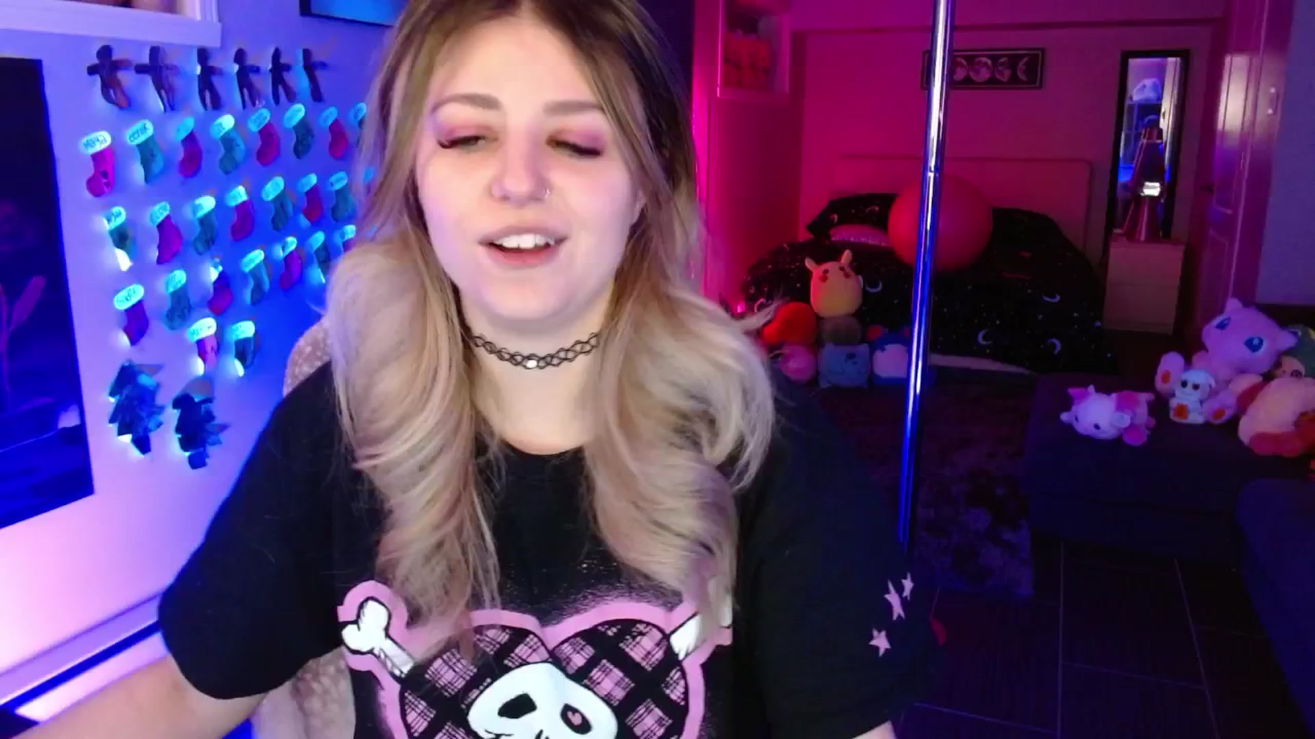Gallery image thumbnail from Serafina's myfreecams stream on, 01/21/2026, 04:15 image 11 of 20