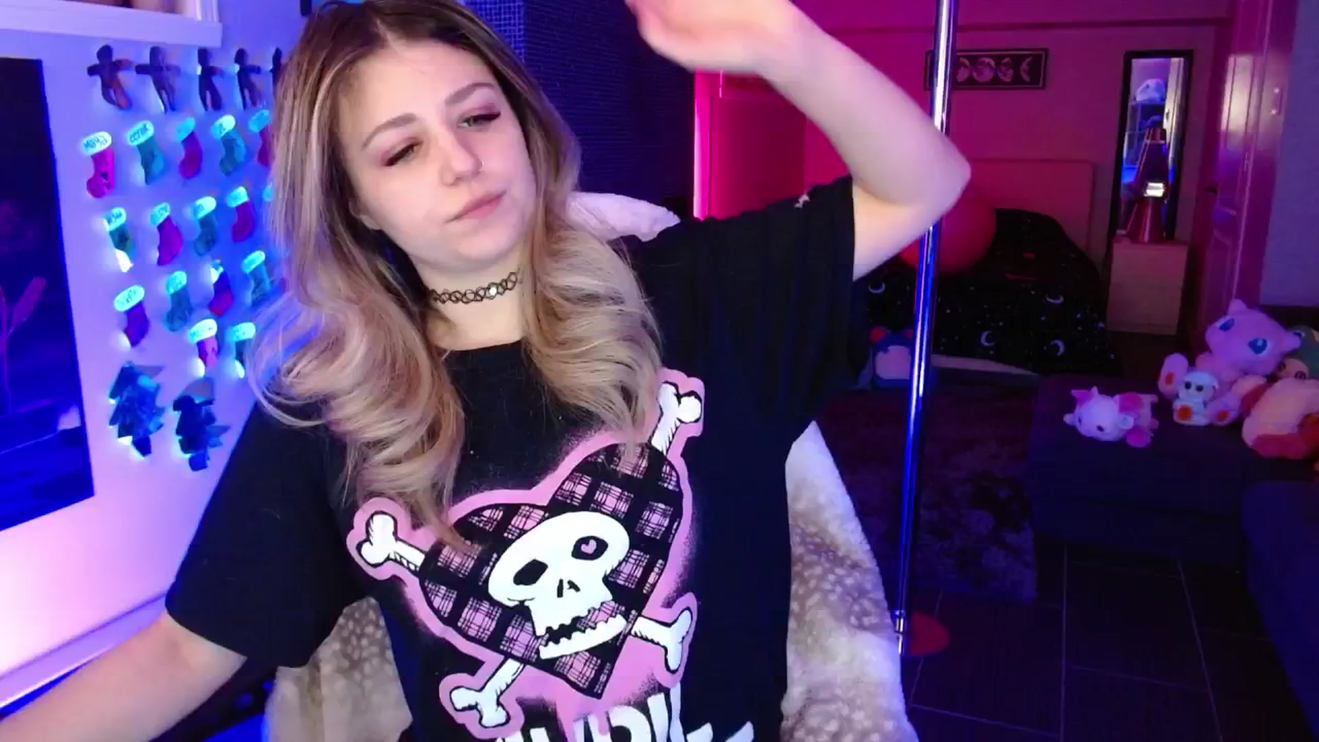 Gallery image thumbnail from Serafina's myfreecams stream on, 01/21/2026, 04:15 image 10 of 20