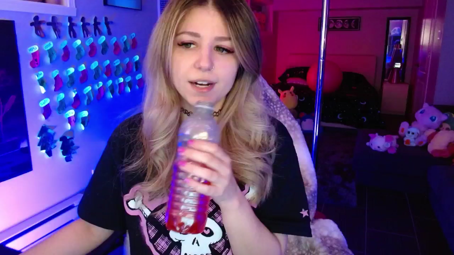 Gallery image thumbnail from Serafina's myfreecams stream on, 01/21/2026, 04:15 image 1 of 20
