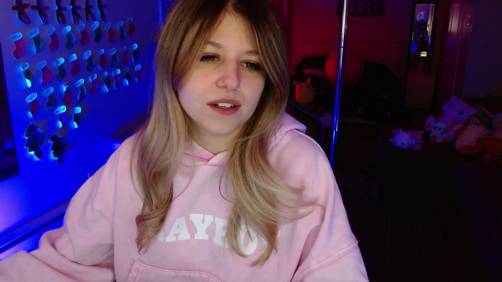 Gallery image thumbnail from Serafina's myfreecams stream on, 01/23/2026, 06:57 image 20 of 20
