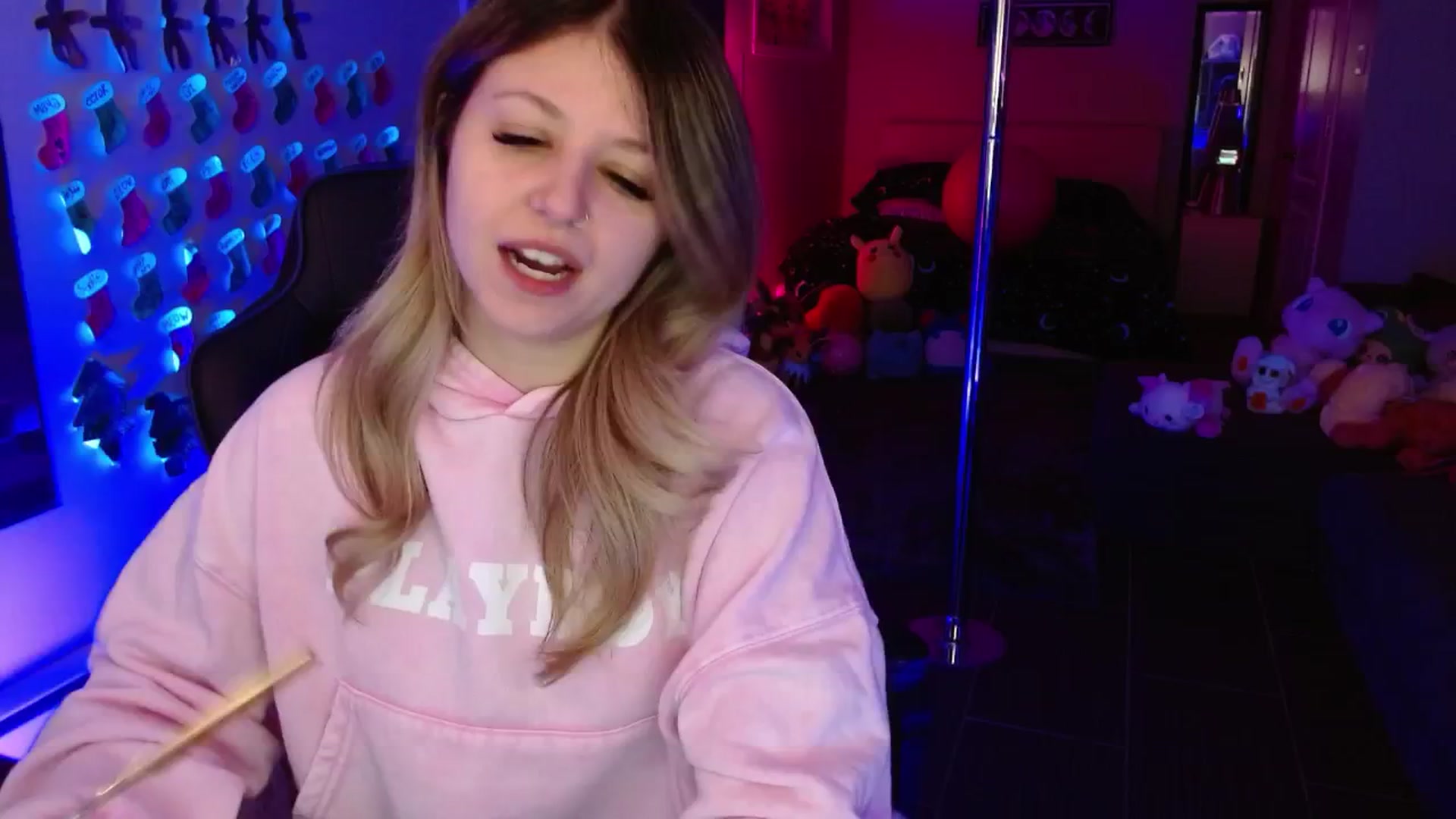 Gallery image thumbnail from Serafina's myfreecams stream on, 01/23/2026, 06:57 image 18 of 20