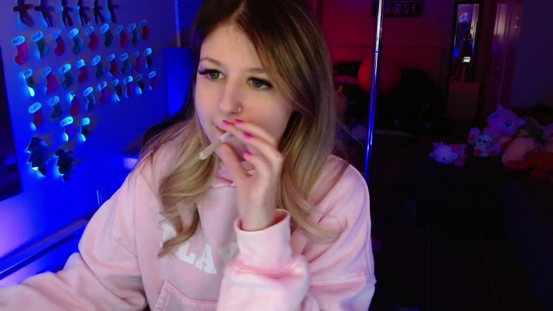 Gallery image thumbnail from Serafina's myfreecams stream on, 01/23/2026, 06:57 image 8 of 20