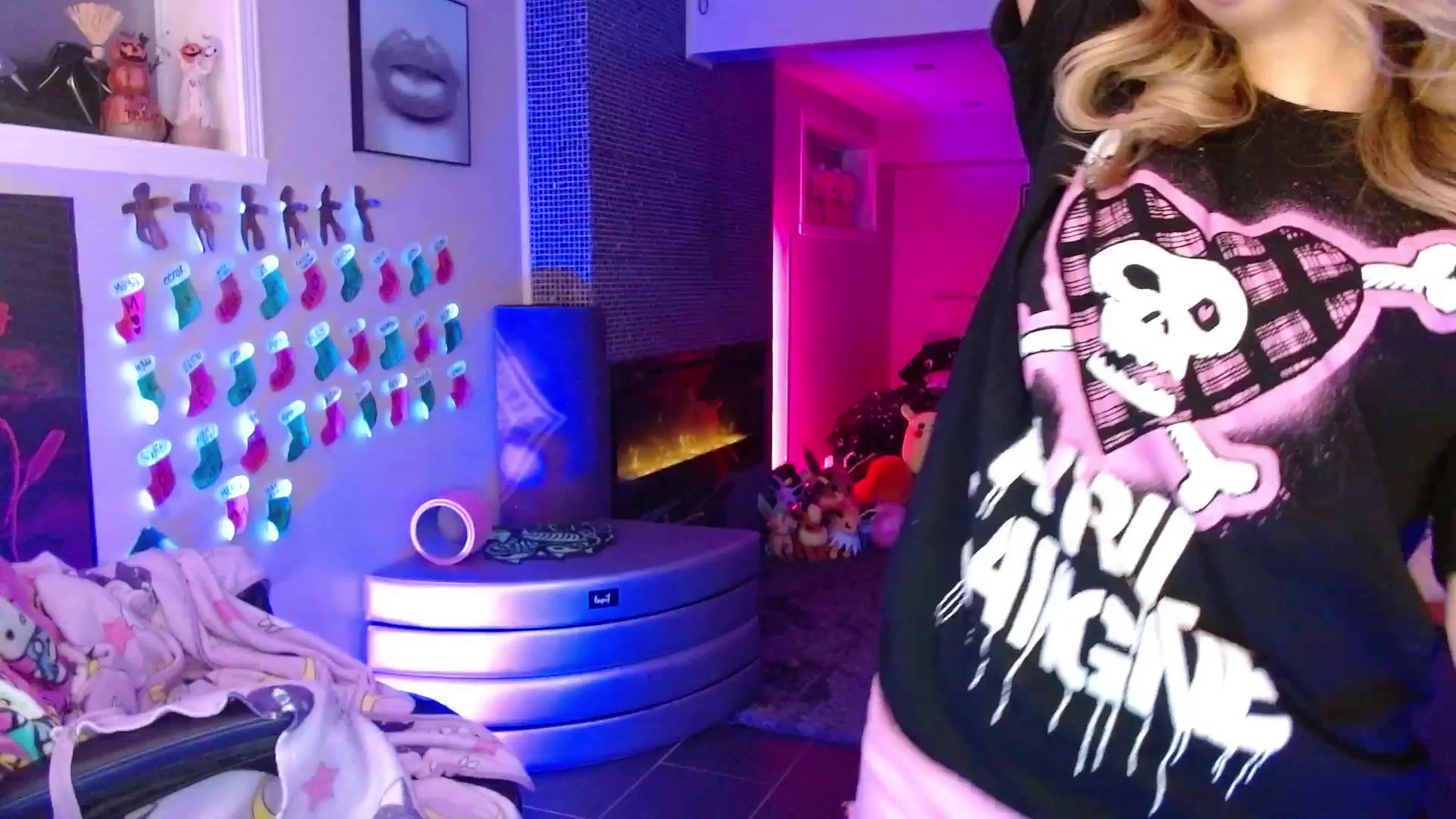 Gallery image thumbnail from Serafina's myfreecams stream on, 01/30/2026, 05:02 image 17 of 20