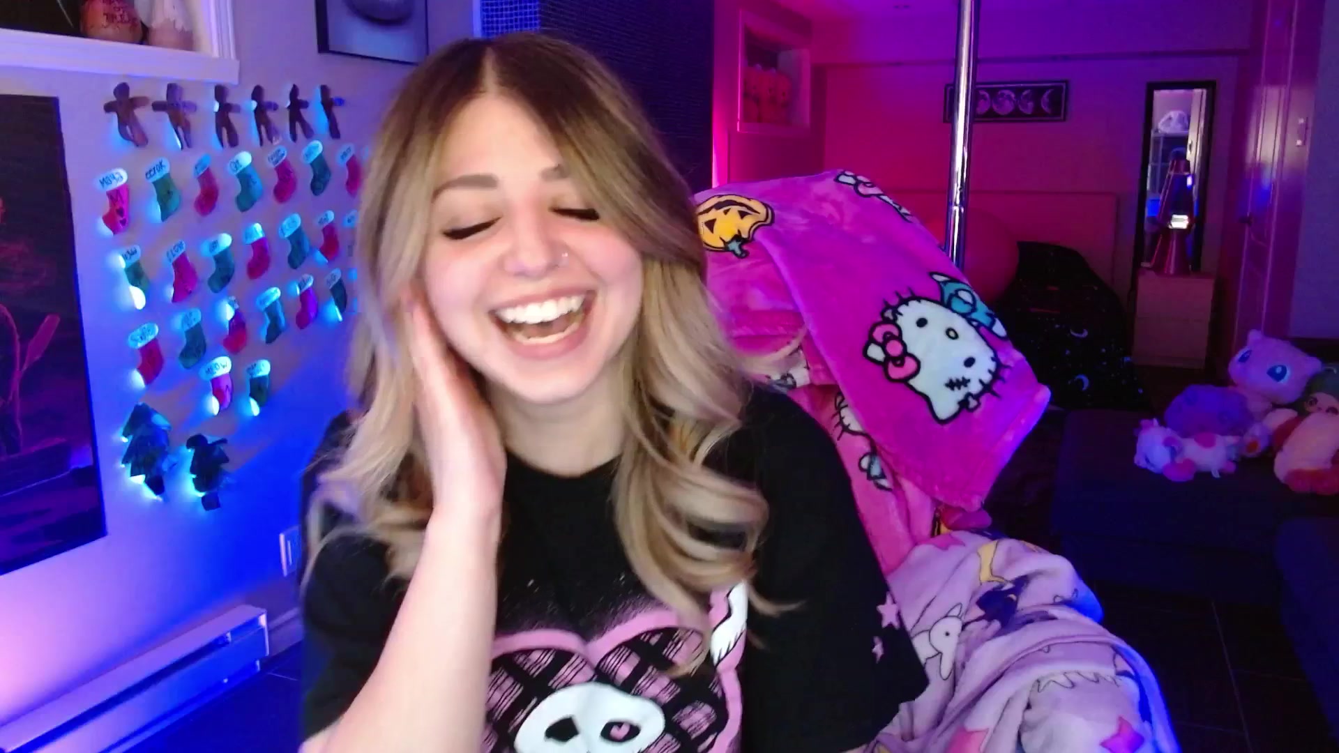Gallery image thumbnail from Serafina's myfreecams stream on, 01/30/2026, 05:02 image 18 of 20