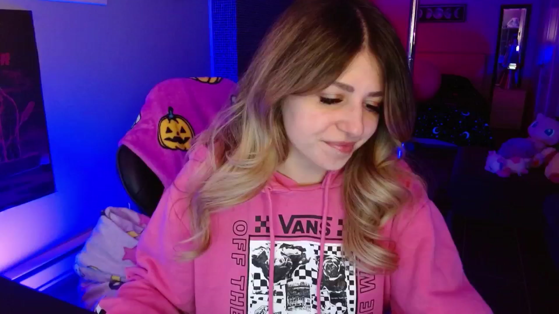 Gallery image thumbnail from Serafina's myfreecams stream on, 02/02/2026, 04:46 image 18 of 20