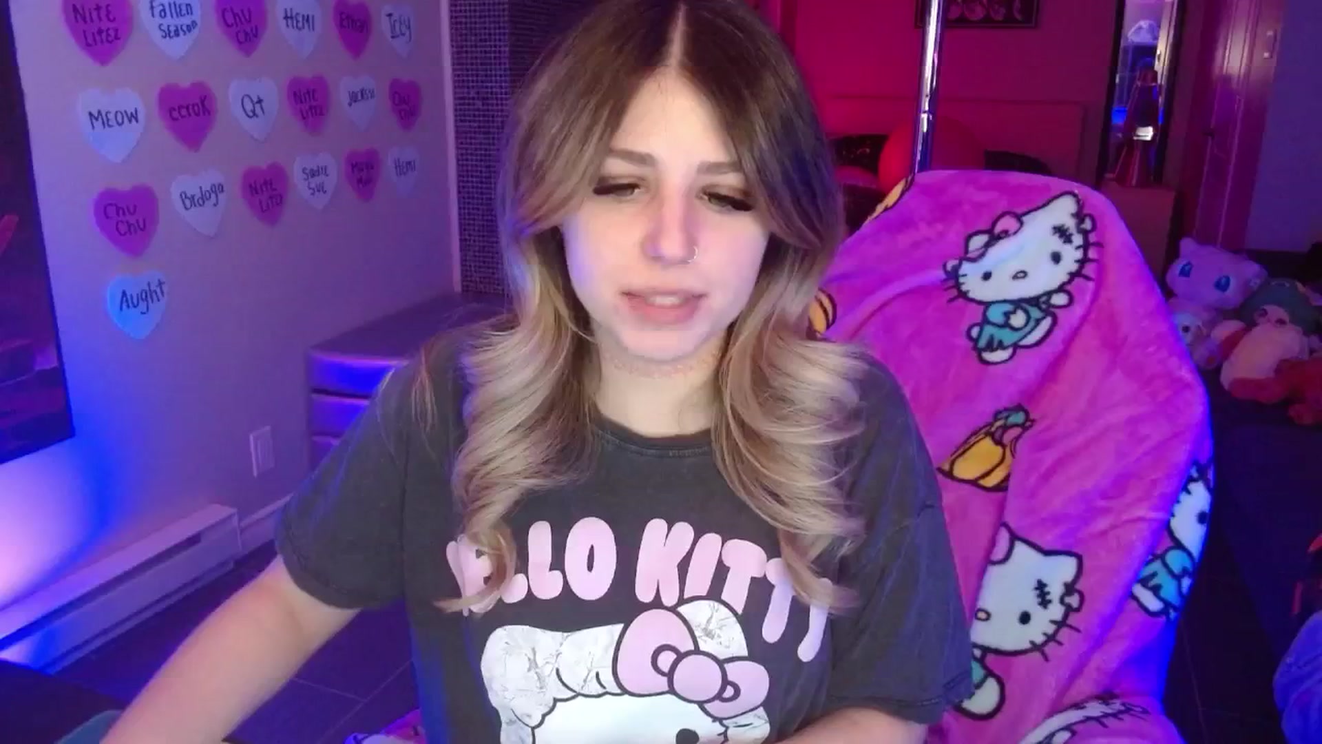 Gallery image thumbnail from Serafina's myfreecams stream on, 02/07/2026, 05:08 image 18 of 20