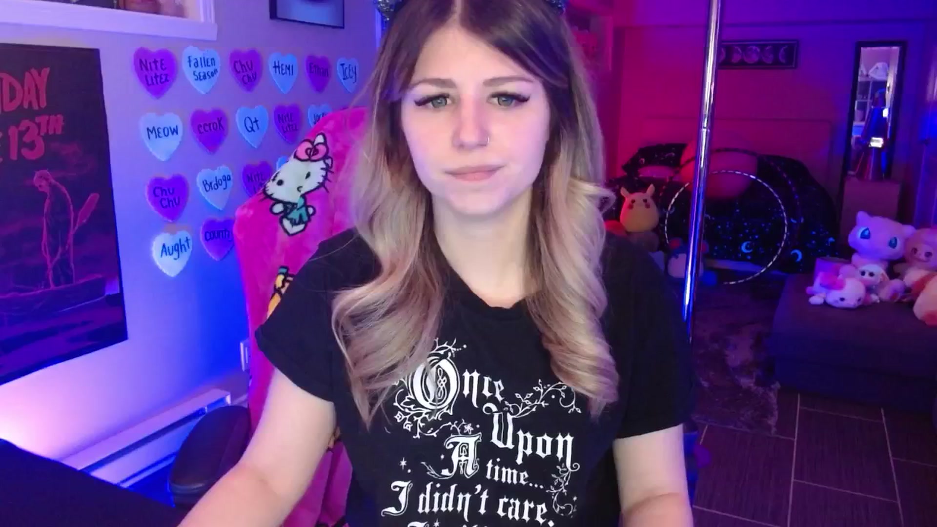 Gallery image thumbnail from Serafina's myfreecams stream on, 02/12/2026, 04:00 image 1 of 20