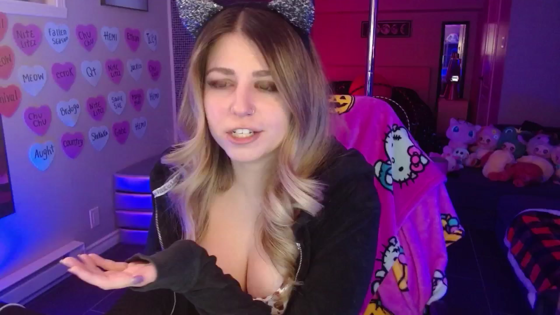 Gallery image thumbnail from Serafina's myfreecams stream on, 02/13/2026, 04:42 image 19 of 20