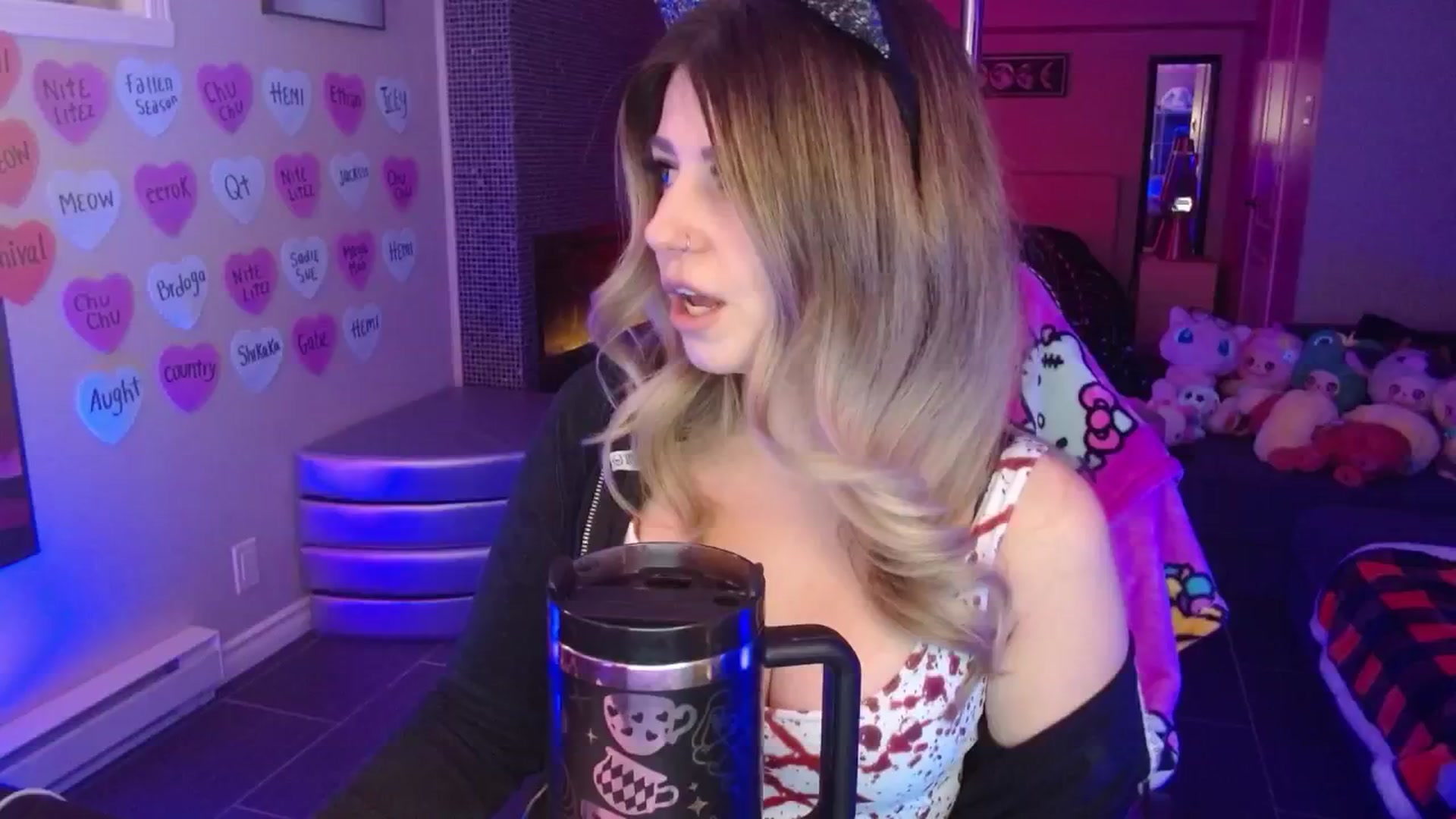 Gallery image thumbnail from Serafina's myfreecams stream on, 02/13/2026, 04:42 image 14 of 20