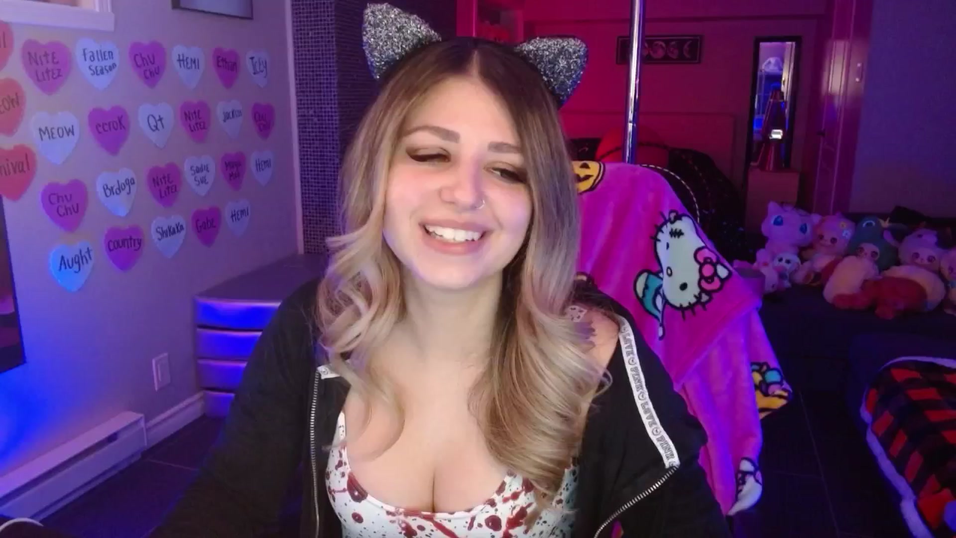 Gallery image thumbnail from Serafina's myfreecams stream on, 02/13/2026, 04:42 image 7 of 20