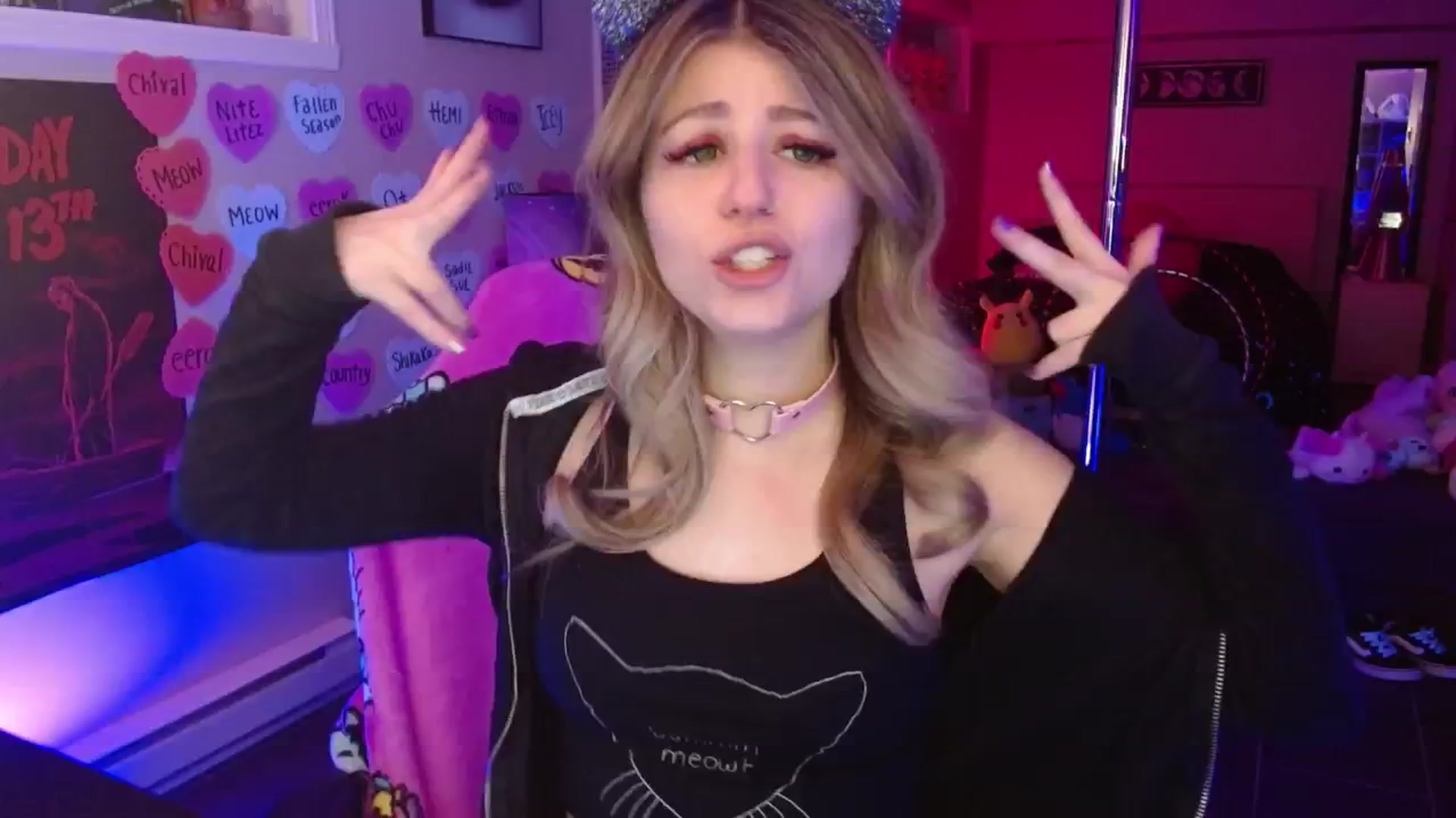 Gallery image thumbnail from Serafina's myfreecams stream on, 02/15/2026, 04:34 image 2 of 20