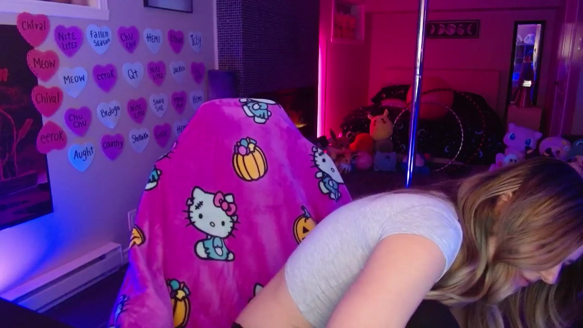 Gallery image thumbnail from Serafina's myfreecams stream on, 02/21/2026, 05:04 image 20 of 20