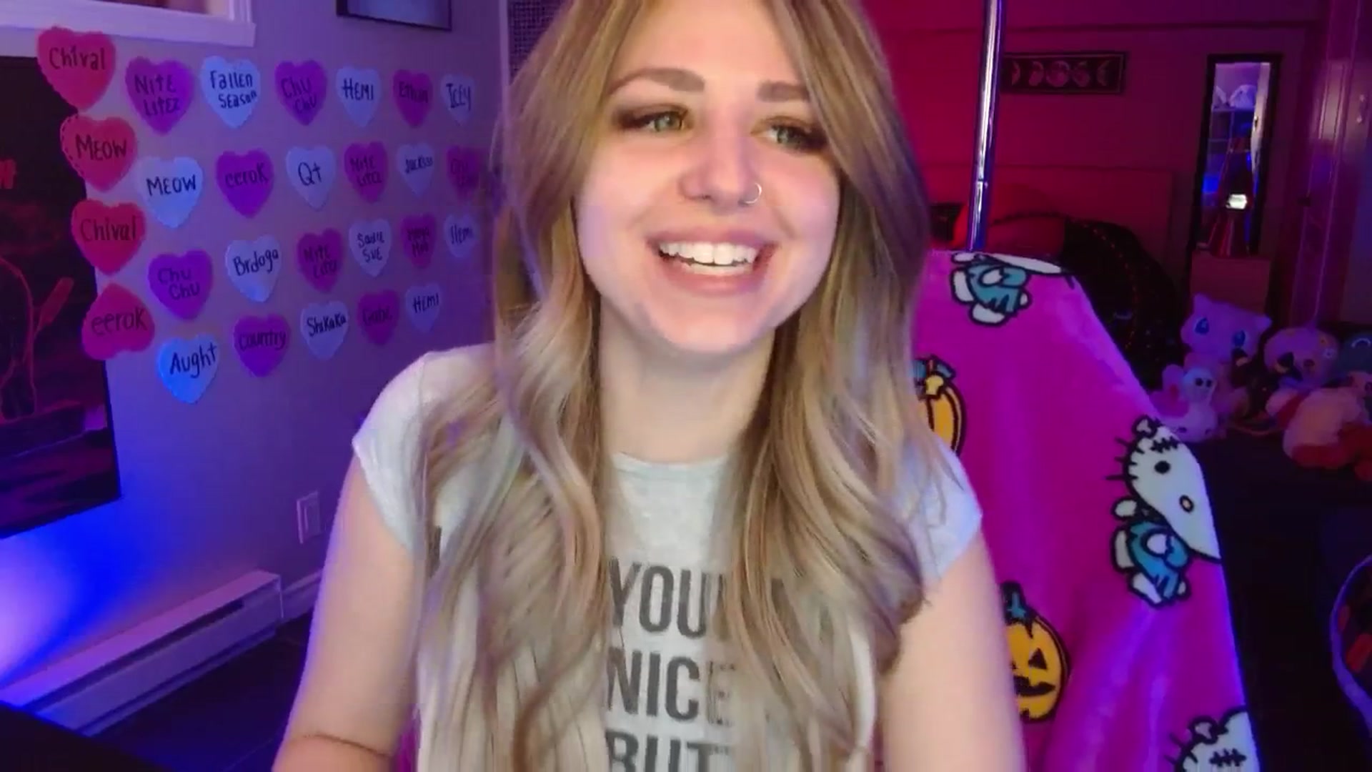 Gallery image thumbnail from Serafina's myfreecams stream on, 02/21/2026, 05:04 image 14 of 20