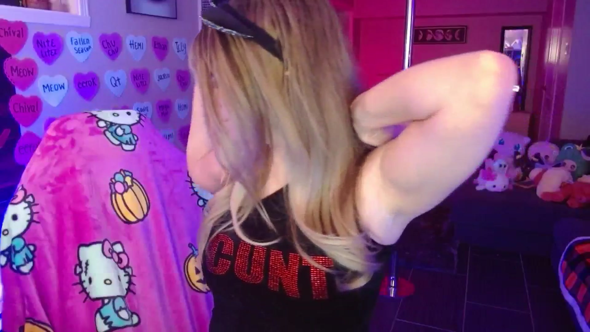 Gallery image thumbnail from Serafina's myfreecams stream on, 02/22/2026, 05:00 image 9 of 20