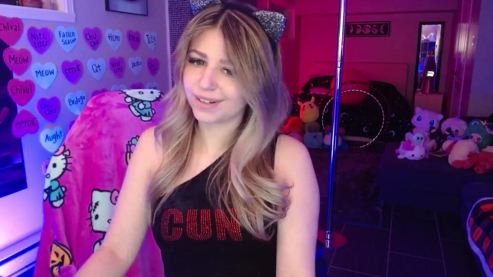 Gallery image thumbnail from Serafina's myfreecams stream on, 02/22/2026, 05:00 image 16 of 20