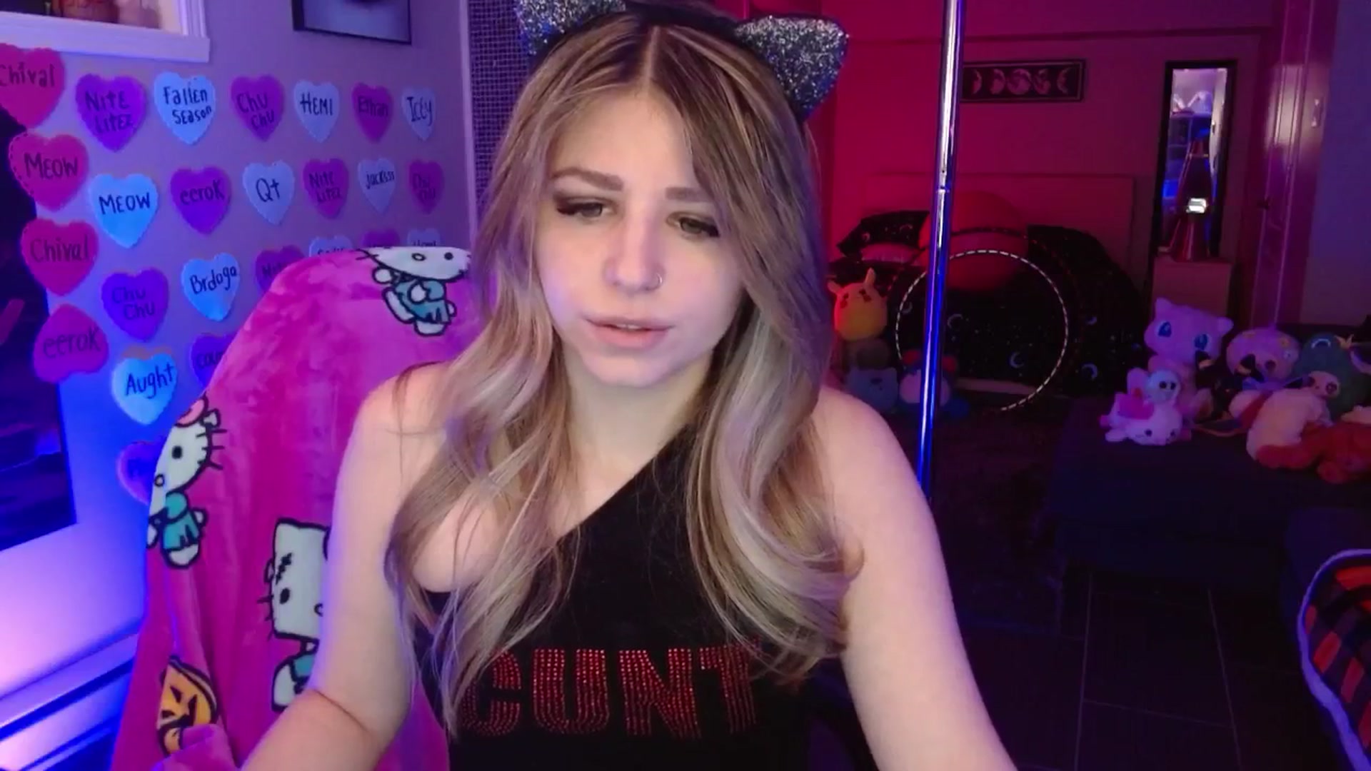 Gallery image thumbnail from Serafina's myfreecams stream on, 02/22/2026, 05:00 image 19 of 20