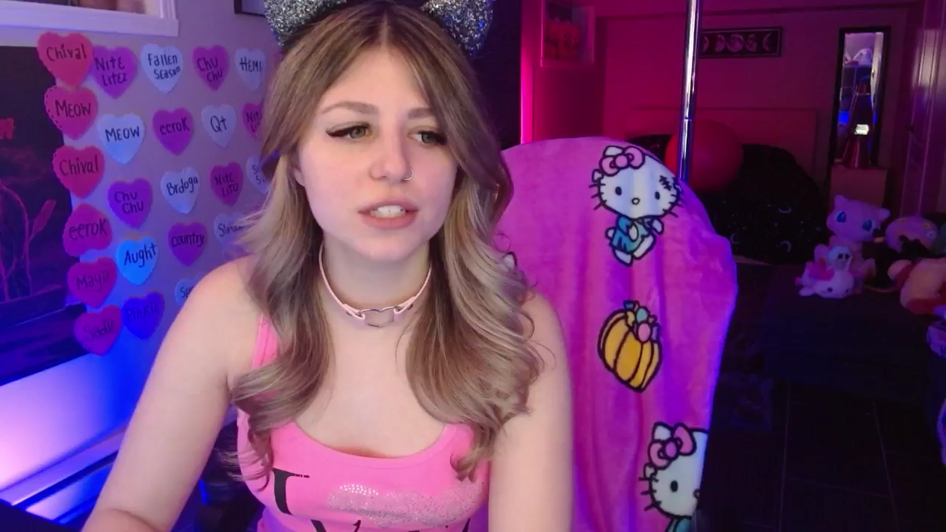 Gallery image thumbnail from Serafina's myfreecams stream on, 02/27/2026, 06:00 image 15 of 20