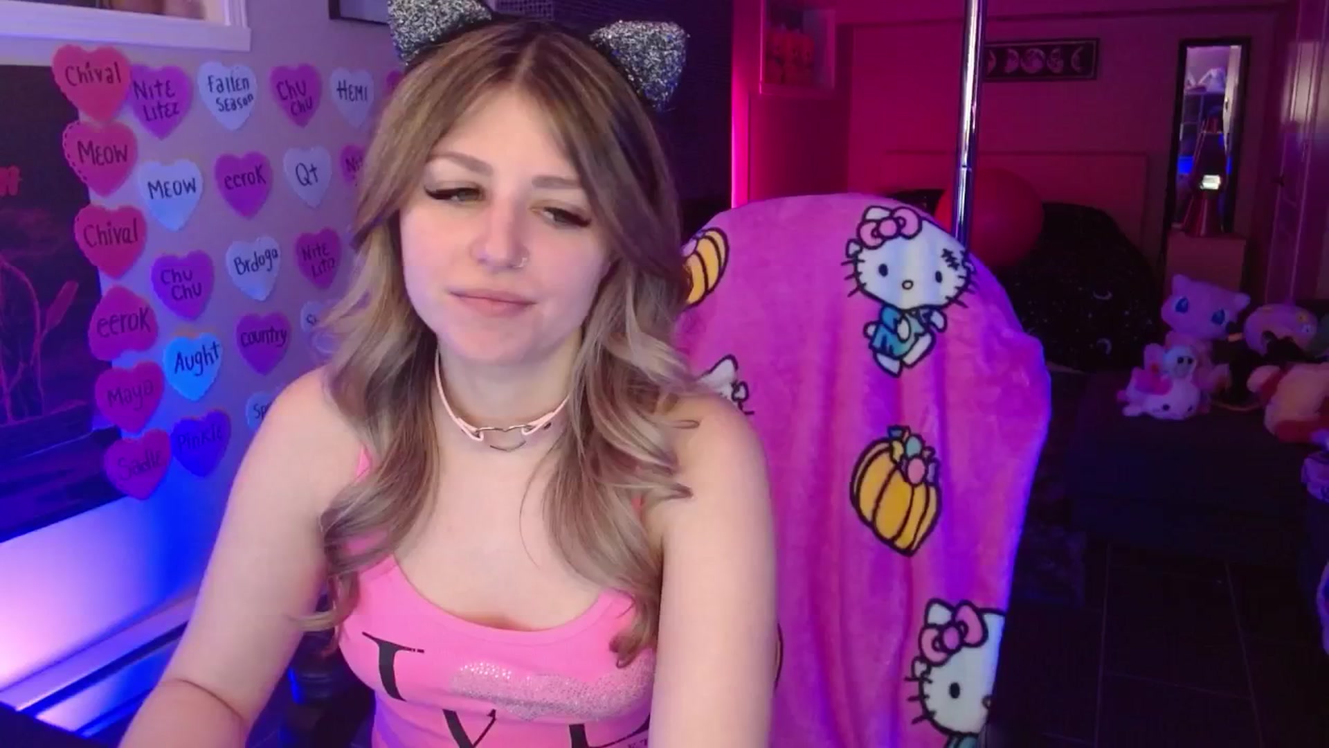 Gallery image thumbnail from Serafina's myfreecams stream on, 02/27/2026, 06:00 image 13 of 20
