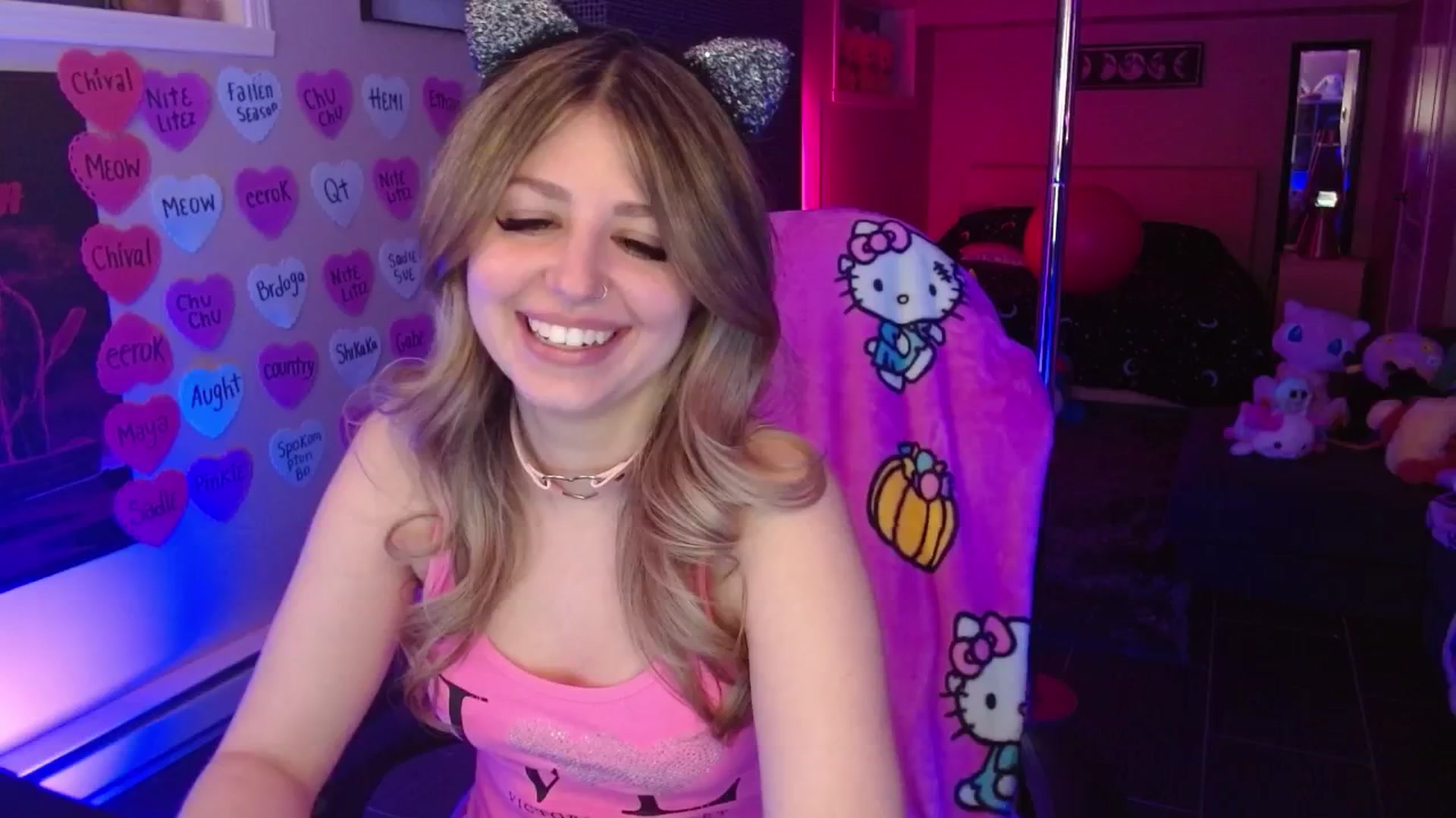 Gallery image thumbnail from Serafina's myfreecams stream on, 02/27/2026, 06:00 image 10 of 20
