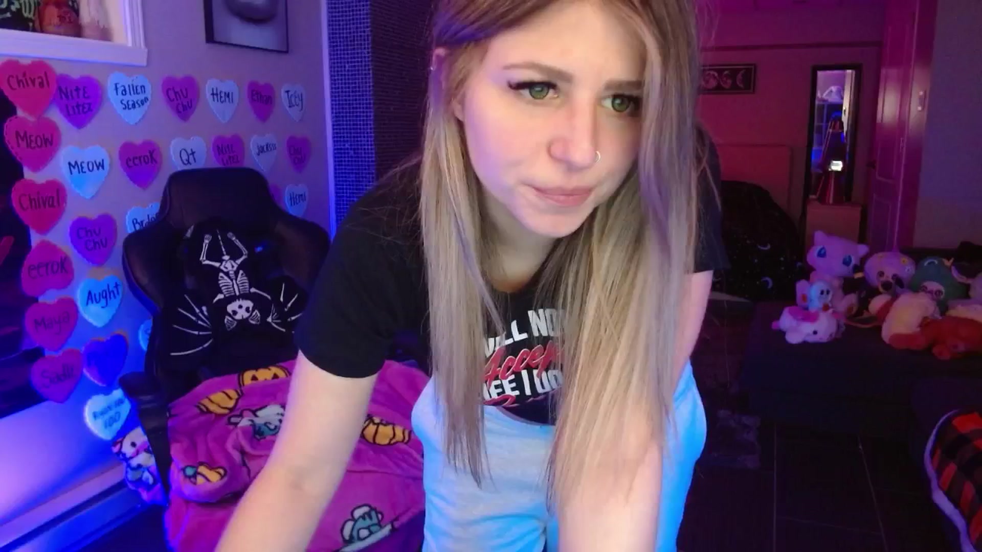 Gallery image thumbnail from Serafina's myfreecams stream on, 03/02/2026, 04:35 image 18 of 20