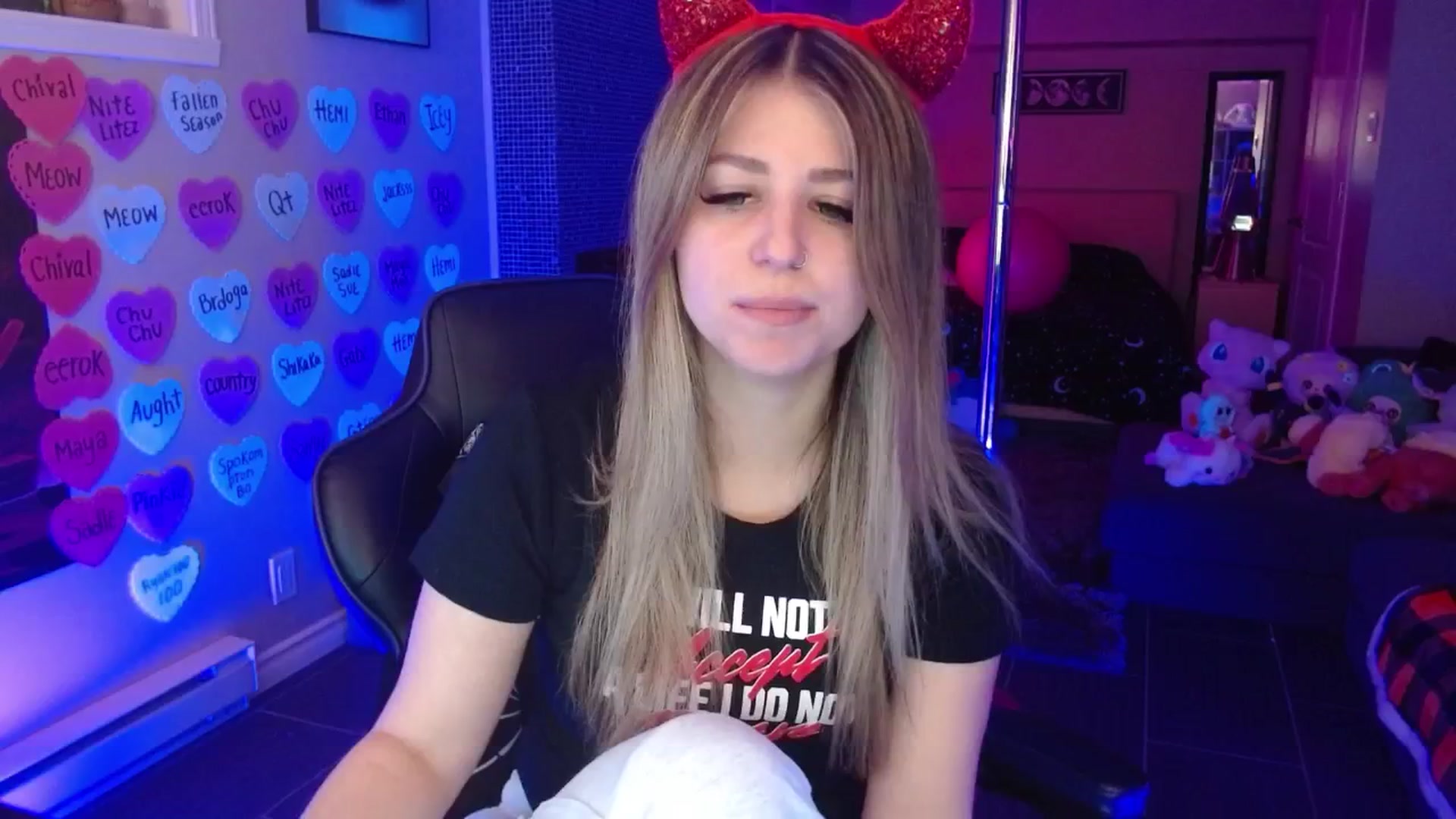 Gallery image thumbnail from Serafina's myfreecams stream on, 03/02/2026, 04:35 image 5 of 20