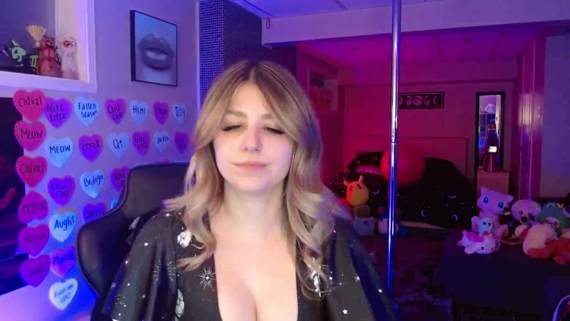 Gallery image thumbnail from Serafina's myfreecams stream on, 03/04/2026, 05:44 image 18 of 20