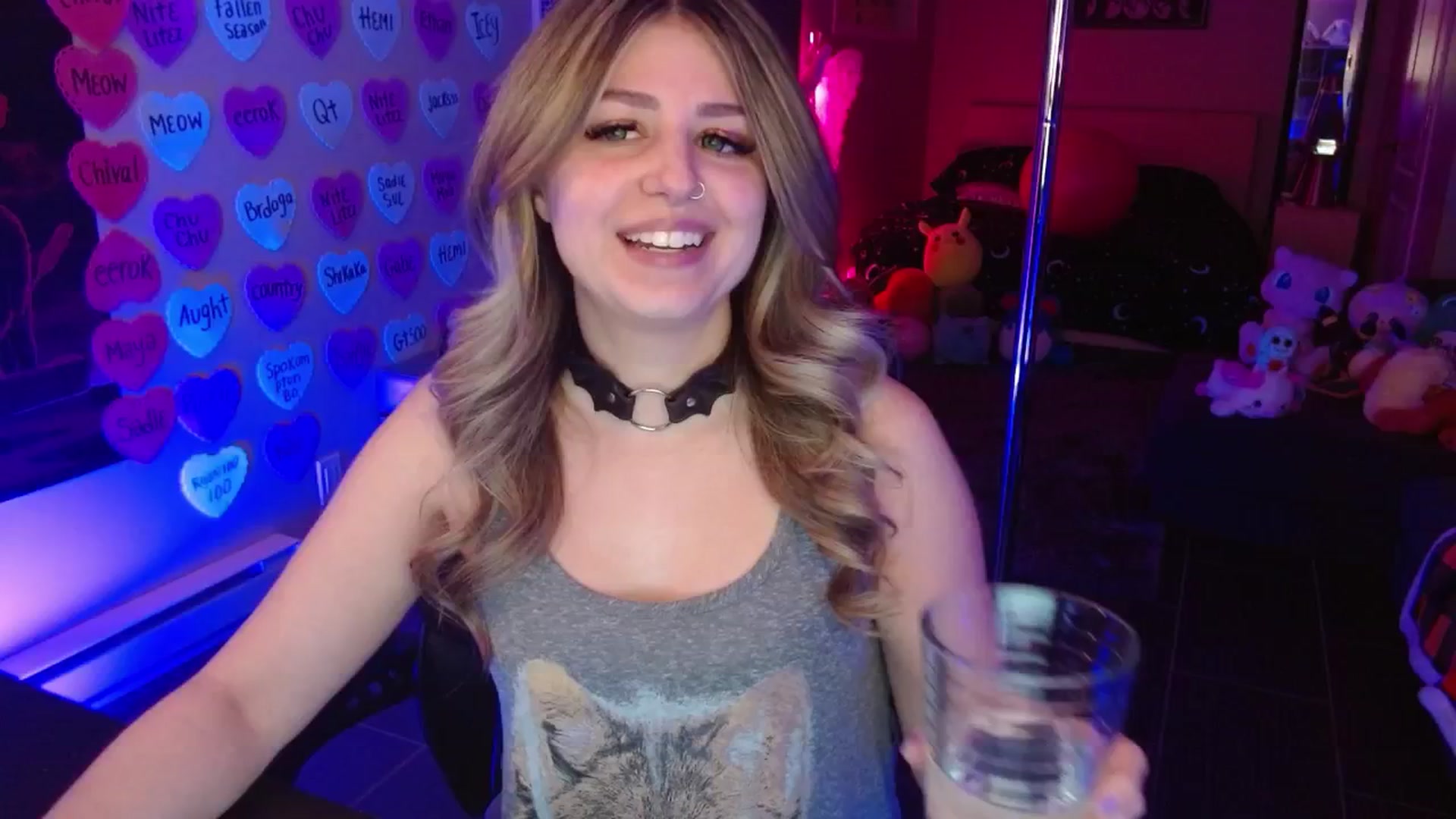 Gallery image thumbnail from Serafina's myfreecams stream on, 03/06/2026, 04:18 image 5 of 20