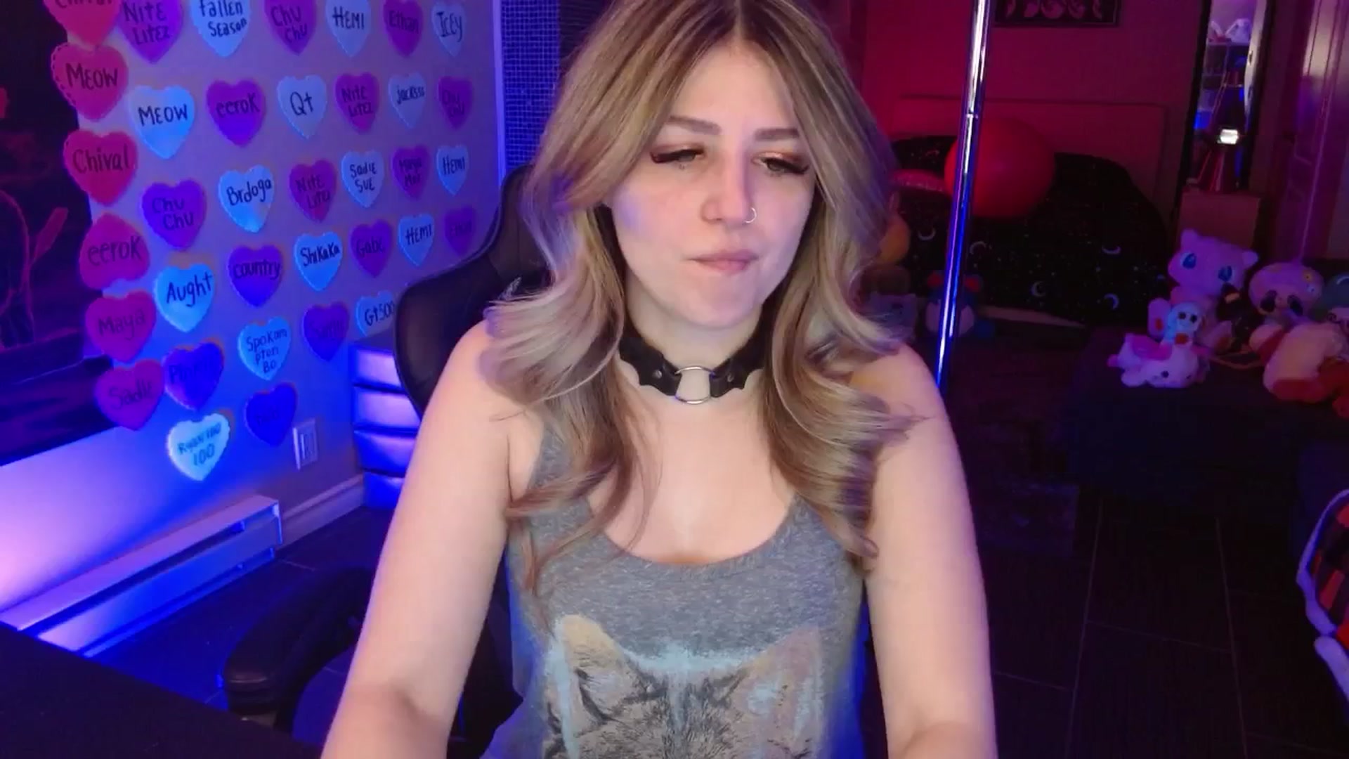 Gallery image thumbnail from Serafina's myfreecams stream on, 03/06/2026, 04:18 image 7 of 20