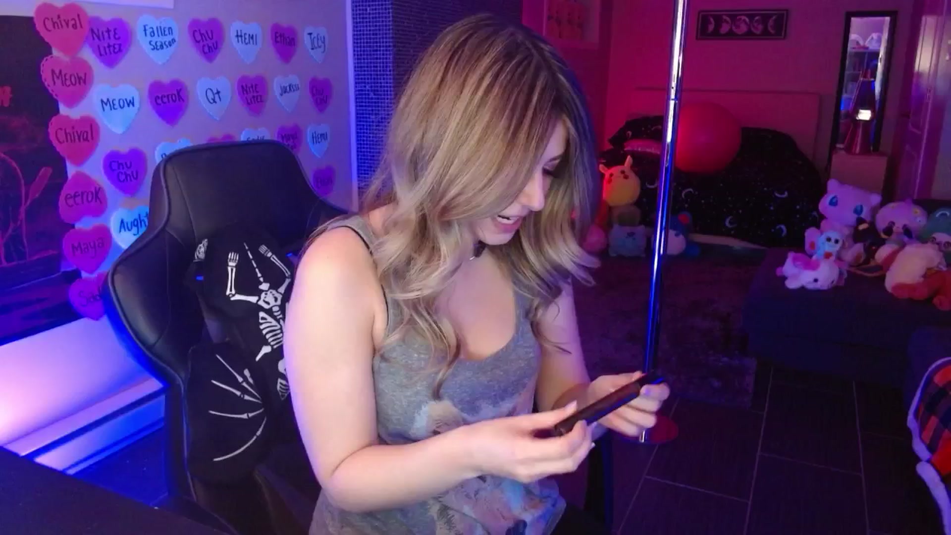 Gallery image thumbnail from Serafina's myfreecams stream on, 03/06/2026, 04:38 image 9 of 20