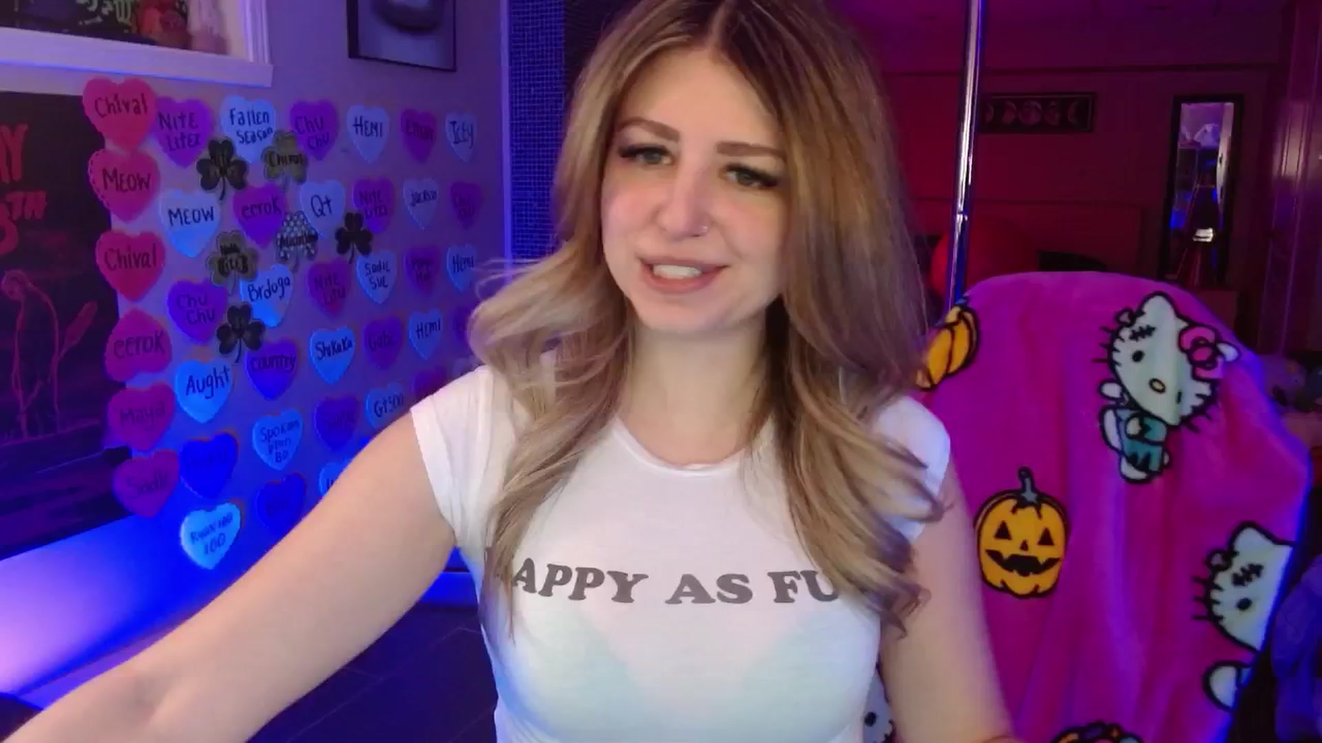 Gallery image thumbnail from Serafina's myfreecams stream on, 03/08/2026, 04:46 image 20 of 20
