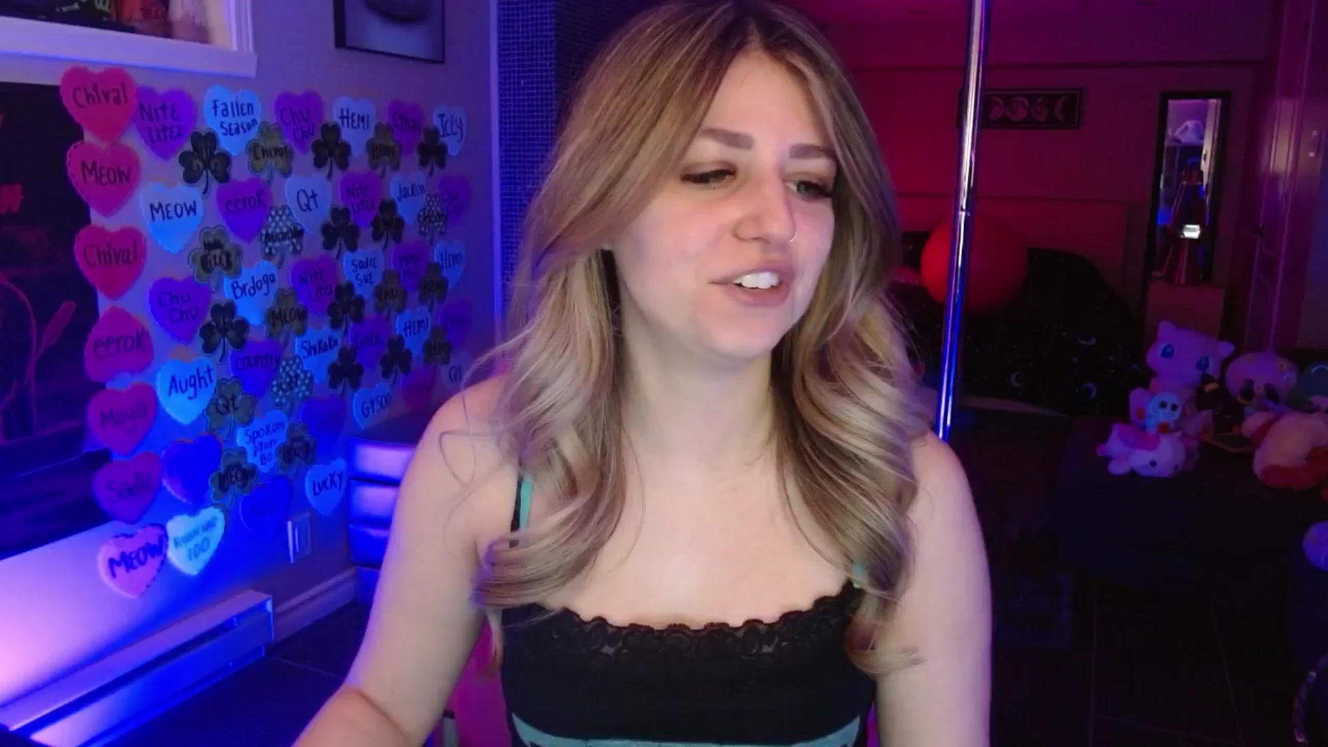 Gallery image thumbnail from Serafina's myfreecams stream on, 03/13/2026, 04:18 image 11 of 20
